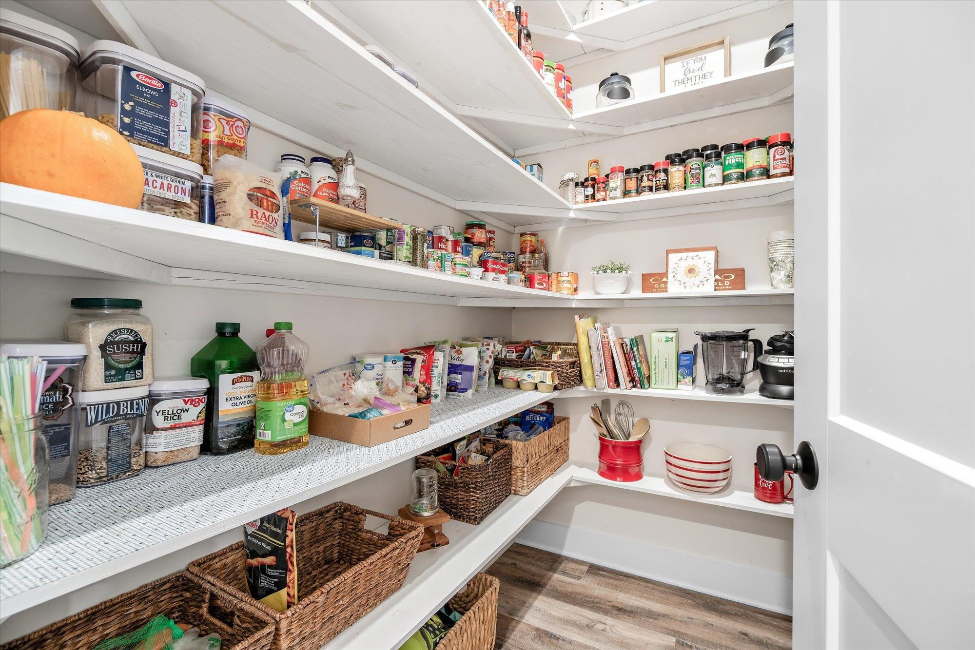 Image 26 of 68 For 29318 Grandview Manor