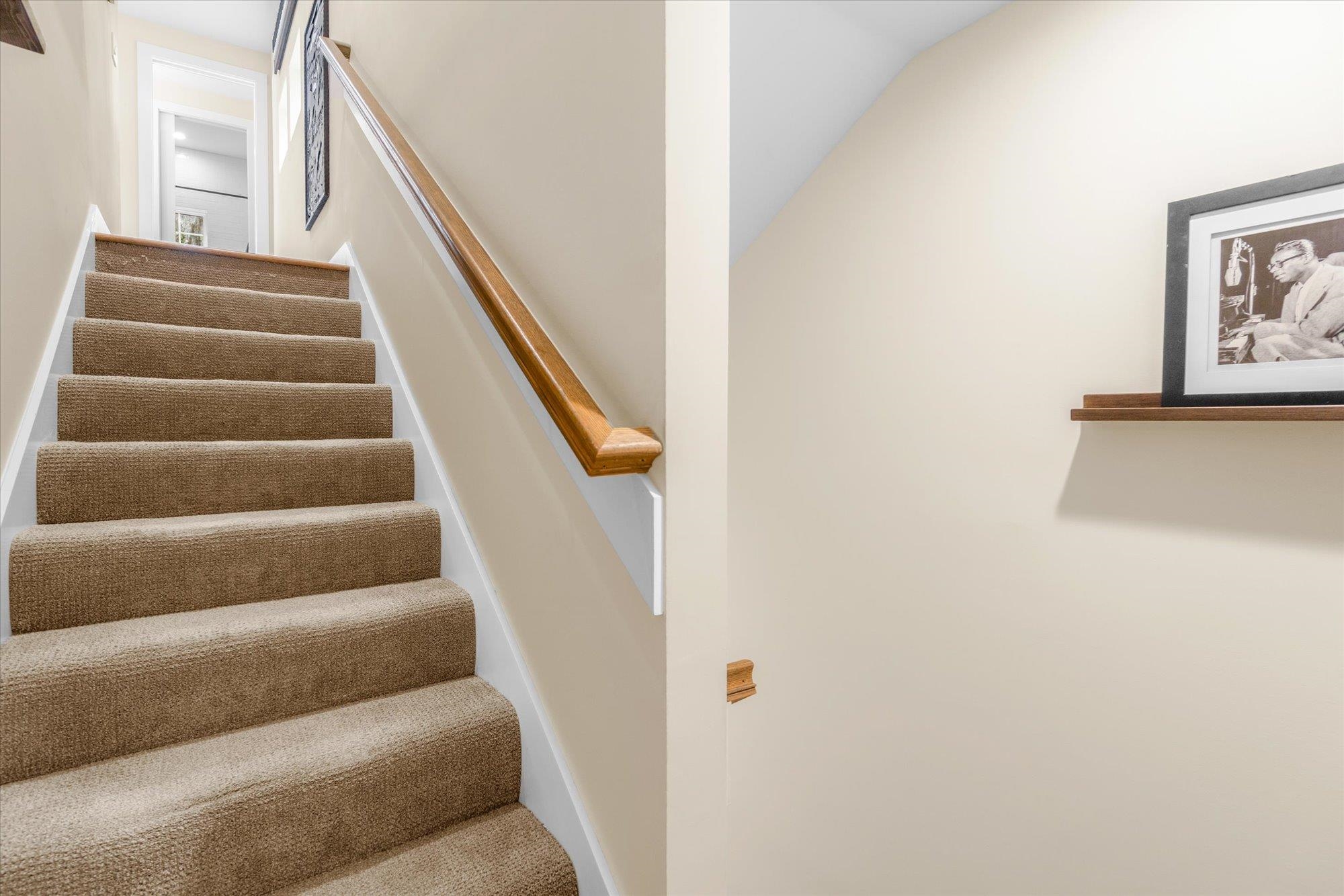 Image 36 of 68 For 29318 Grandview Manor