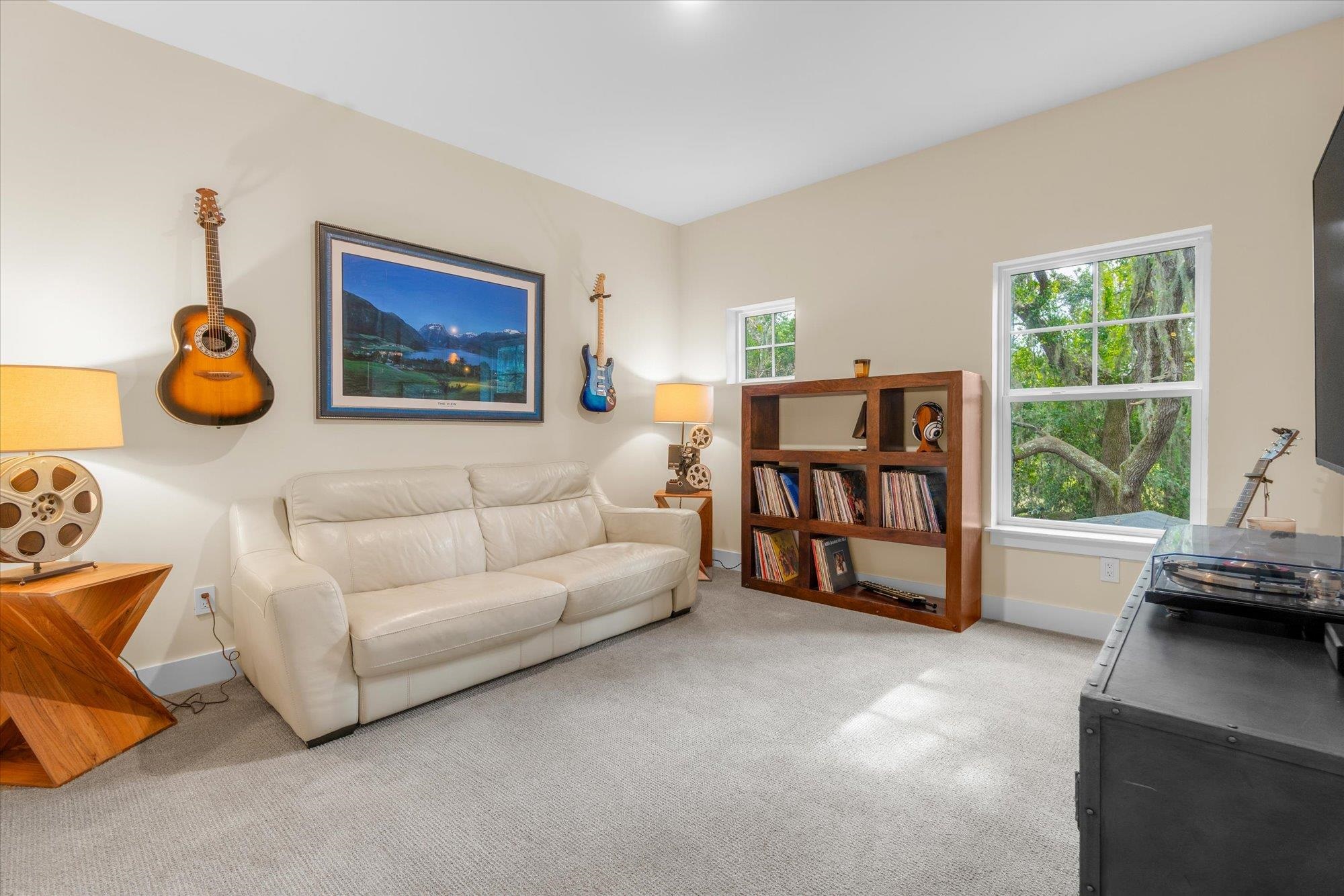 Image 37 of 68 For 29318 Grandview Manor