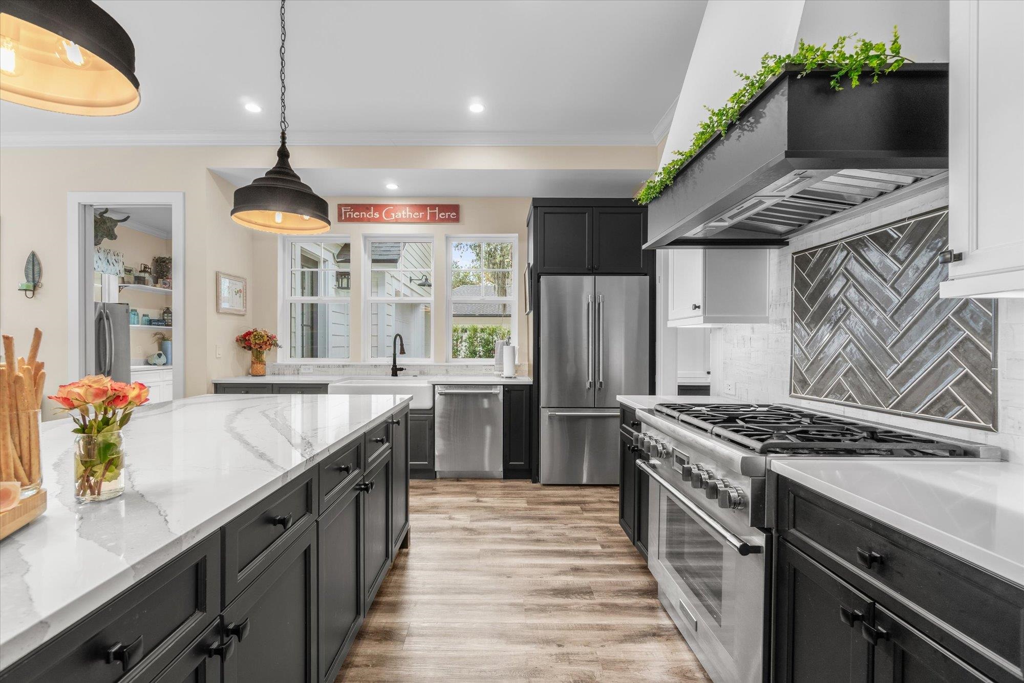 Image 4 of 68 For 29318 Grandview Manor