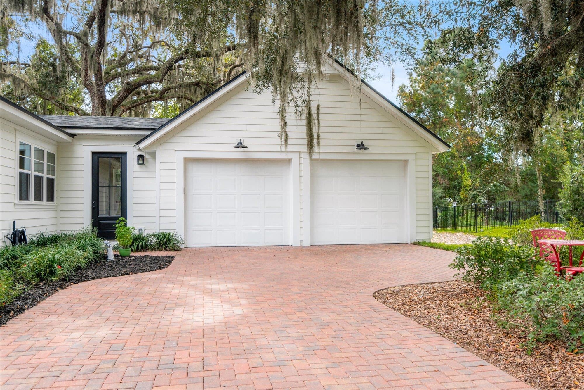 Image 9 of 68 For 29318 Grandview Manor