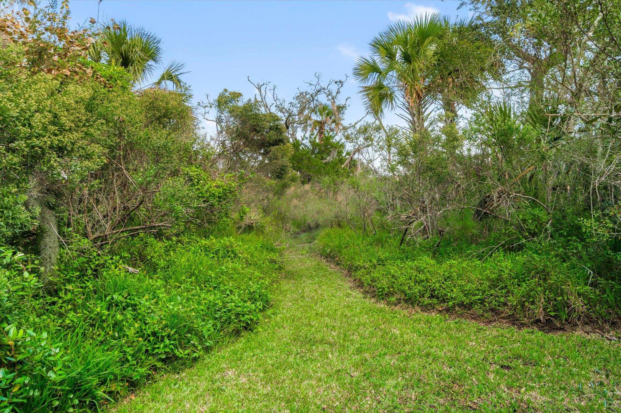 Image 13 of 43 For 29-27a Florida Avenue