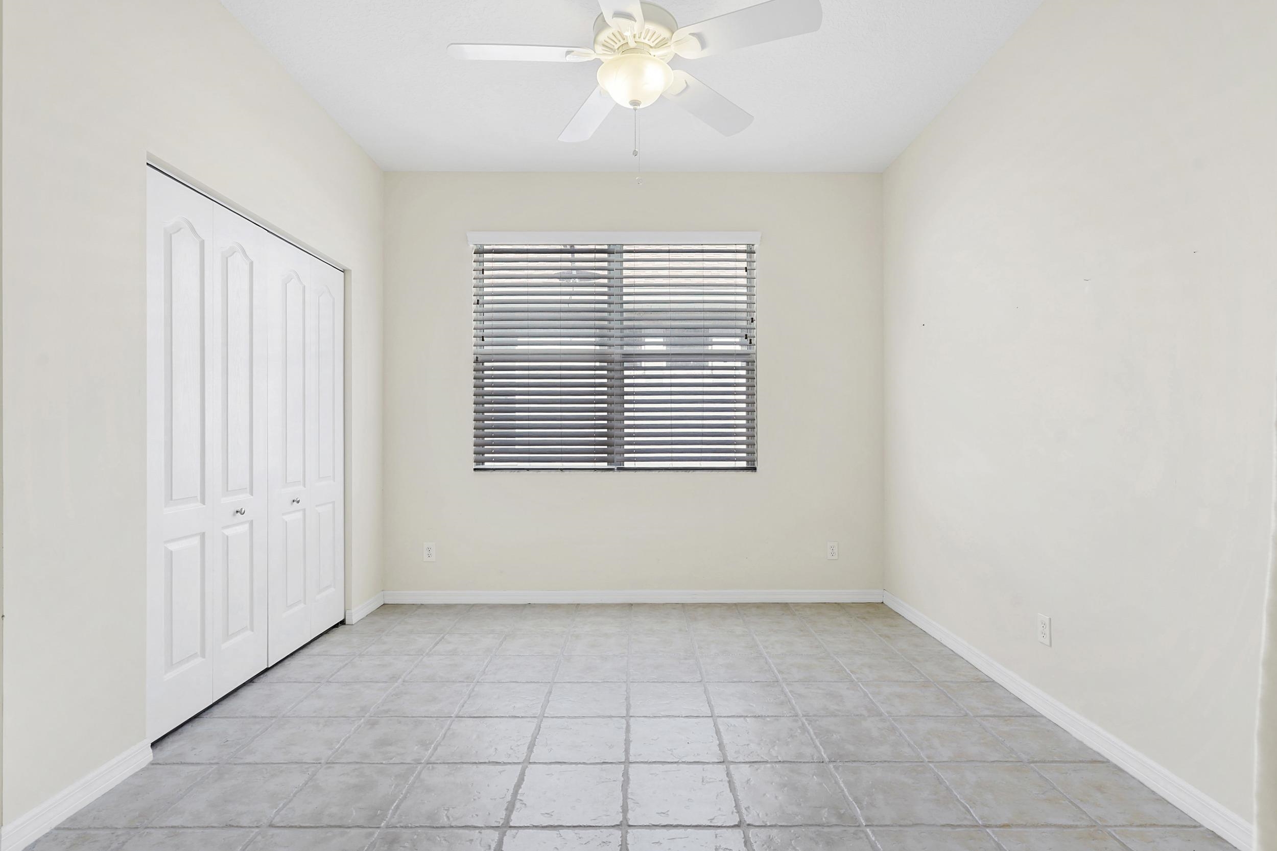 Image 10 of 36 For 624 Casa Fuerta Ln