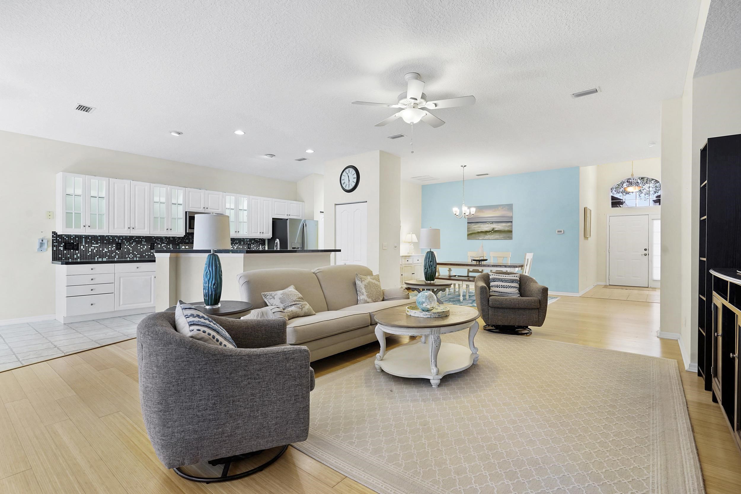 Image 17 of 36 For 624 Casa Fuerta Ln