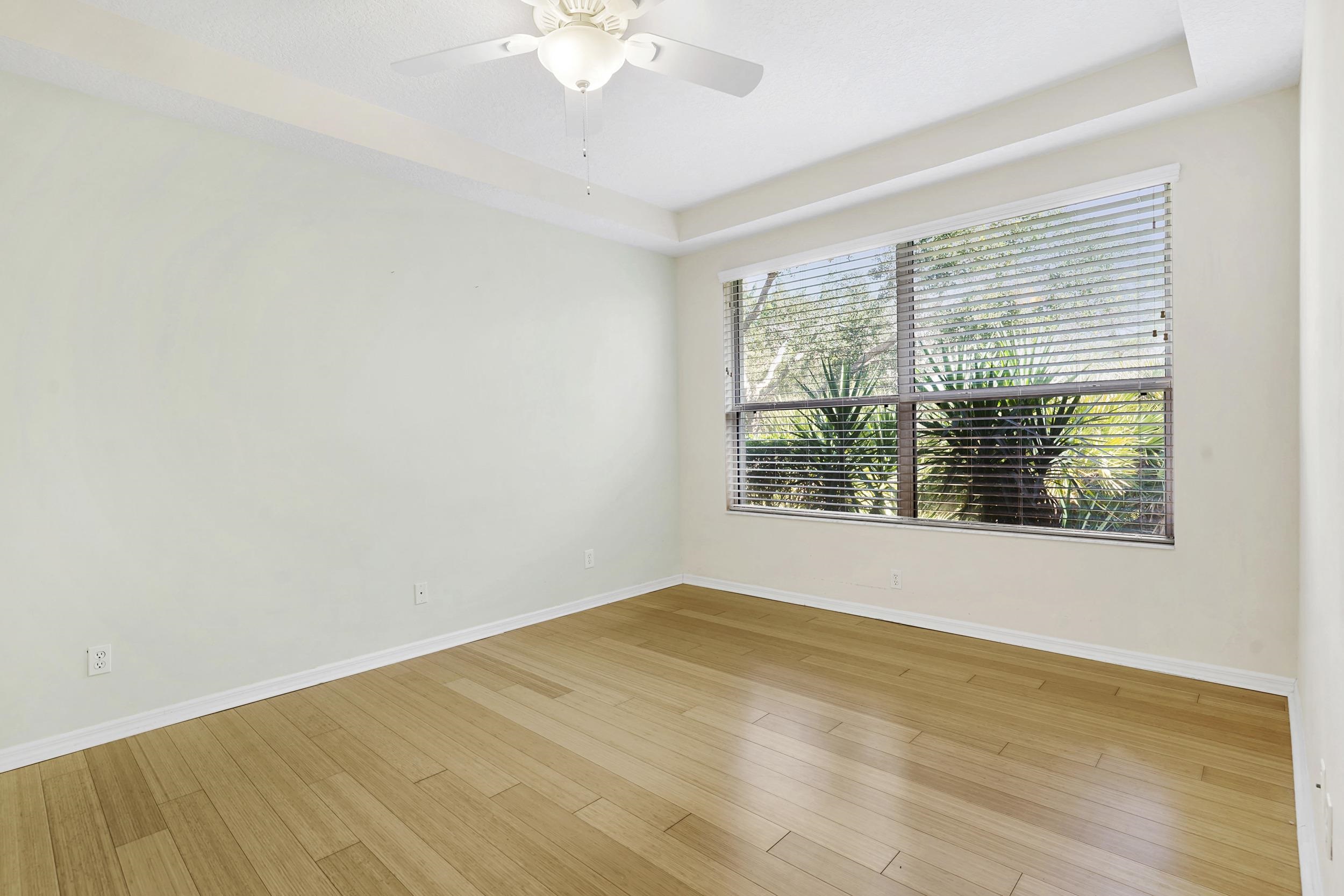 Image 18 of 36 For 624 Casa Fuerta Ln