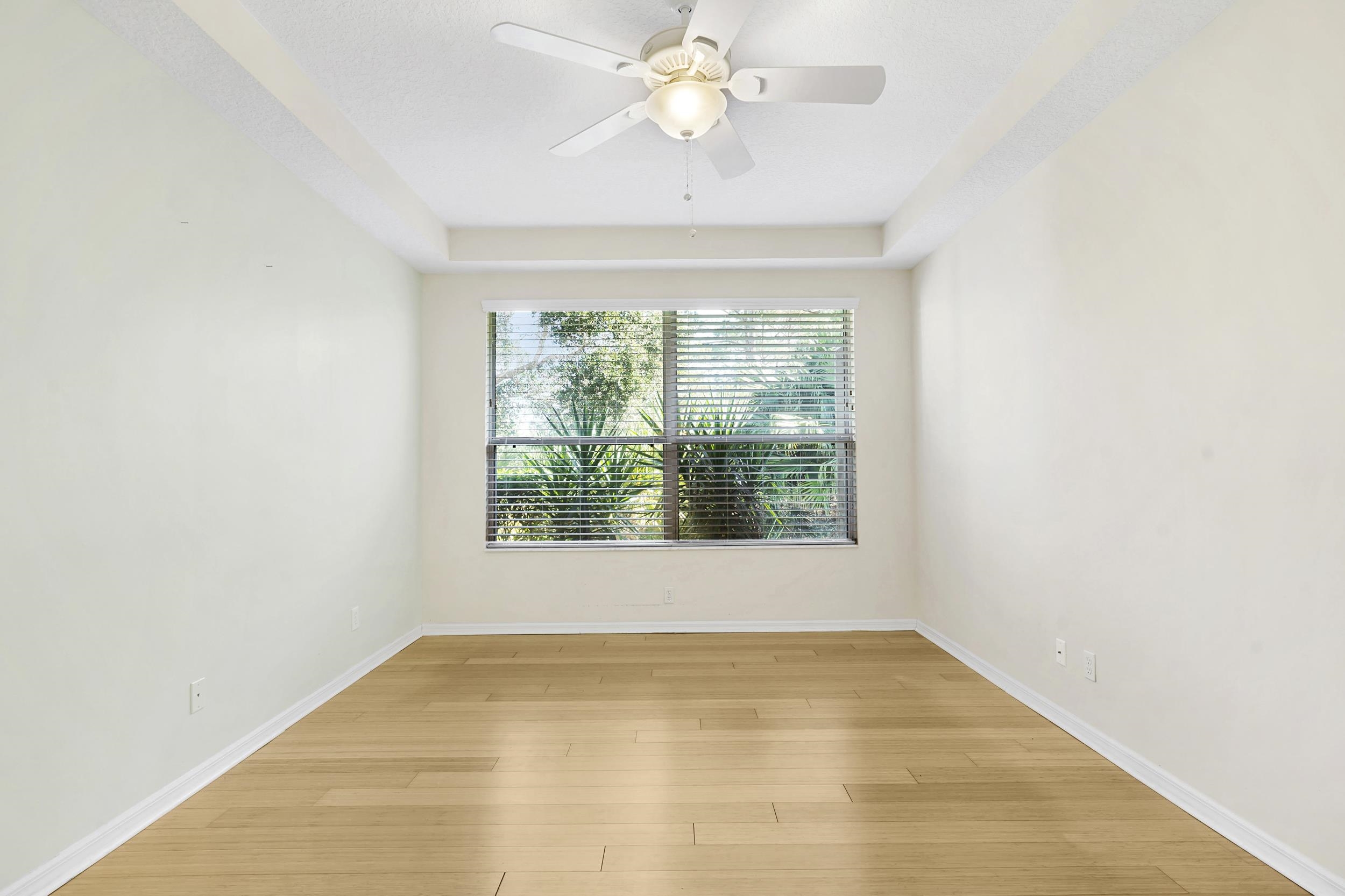 Image 19 of 36 For 624 Casa Fuerta Ln