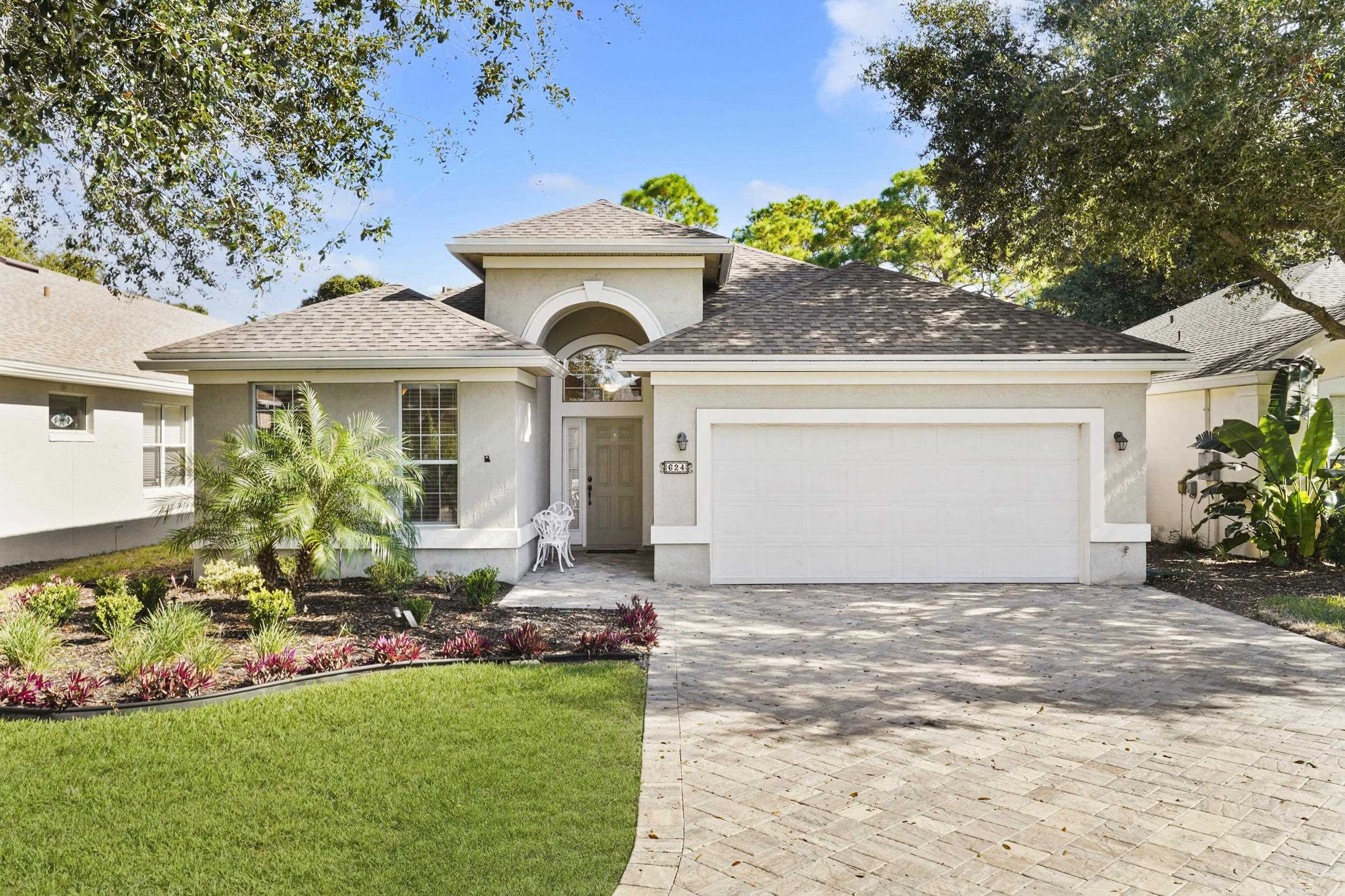 Image 2 of 36 For 624 Casa Fuerta Ln