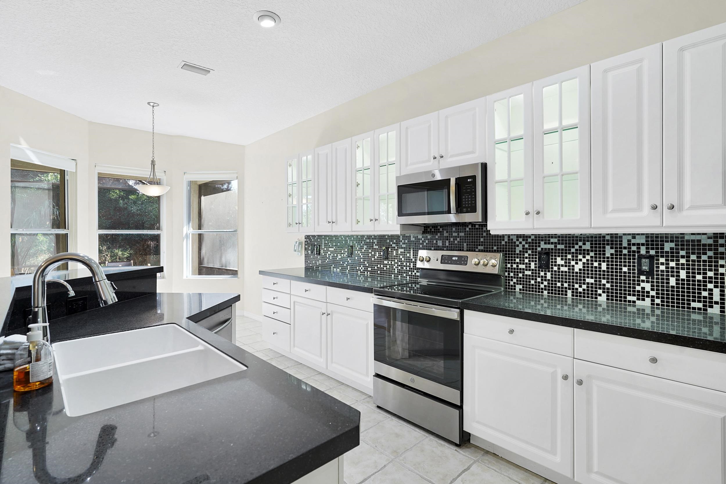 Image 26 of 36 For 624 Casa Fuerta Ln