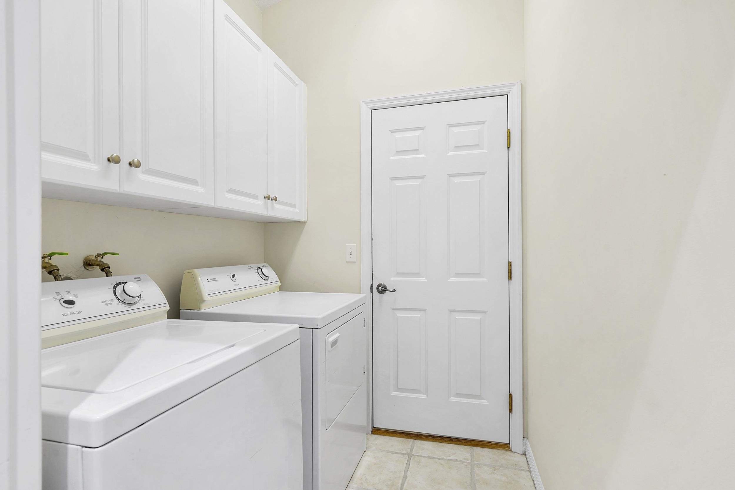 Image 27 of 36 For 624 Casa Fuerta Ln