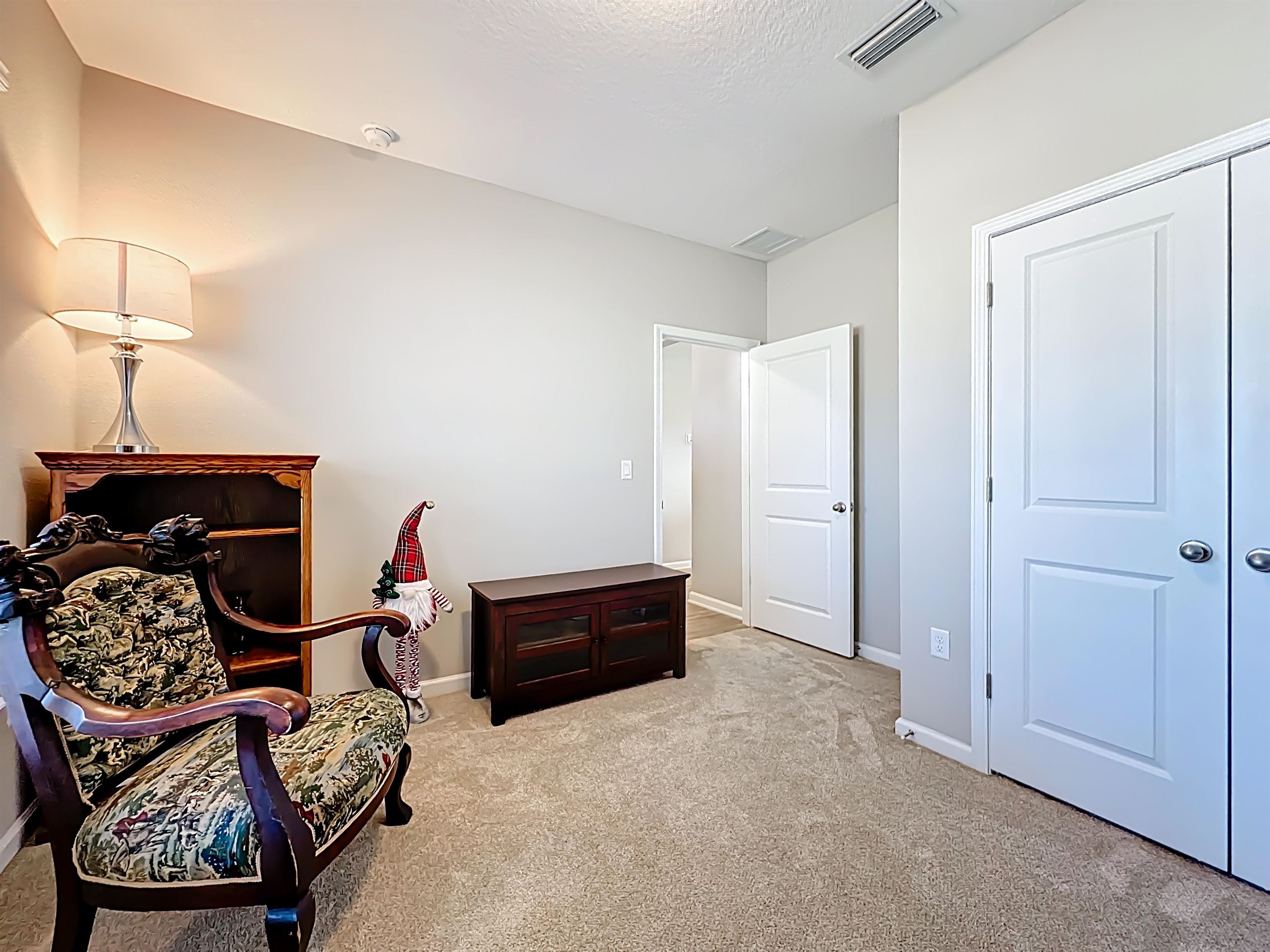 Image 11 of 49 For 126 Goodhope Ct