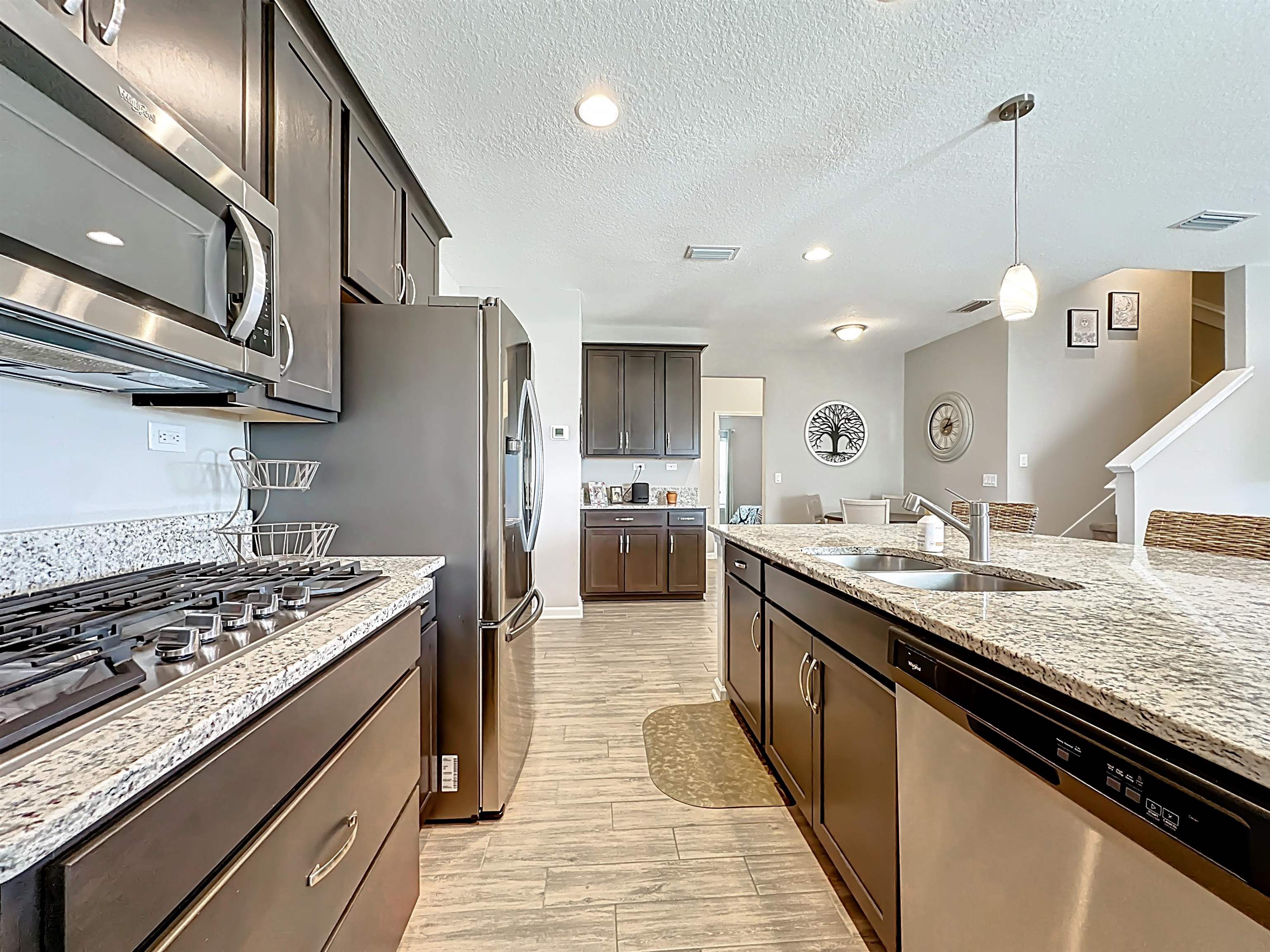 Image 14 of 49 For 126 Goodhope Ct