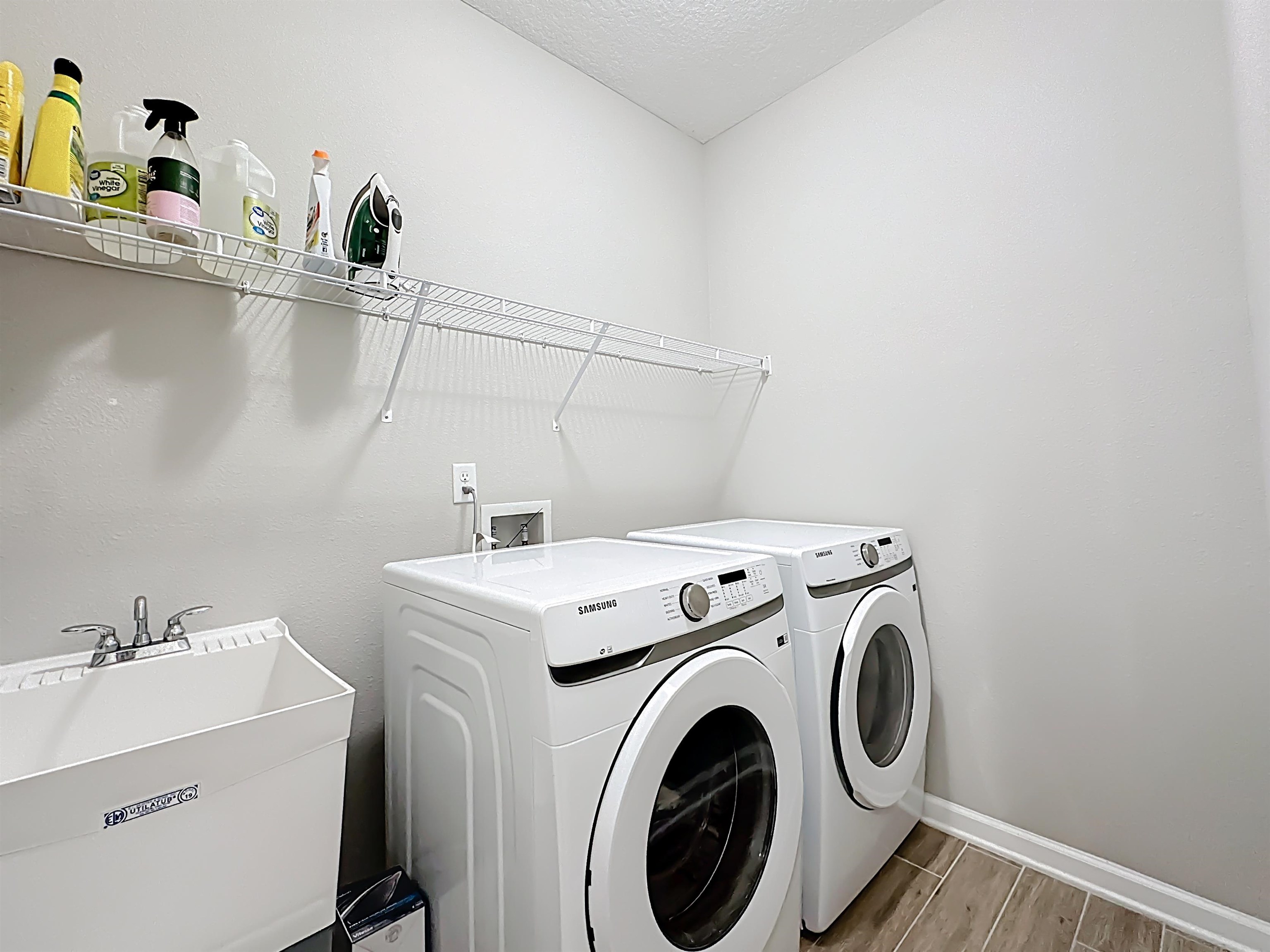 Image 43 of 49 For 126 Goodhope Ct