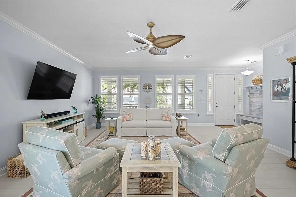 Image 6 of 50 For 31 Hidden Treasure Dr