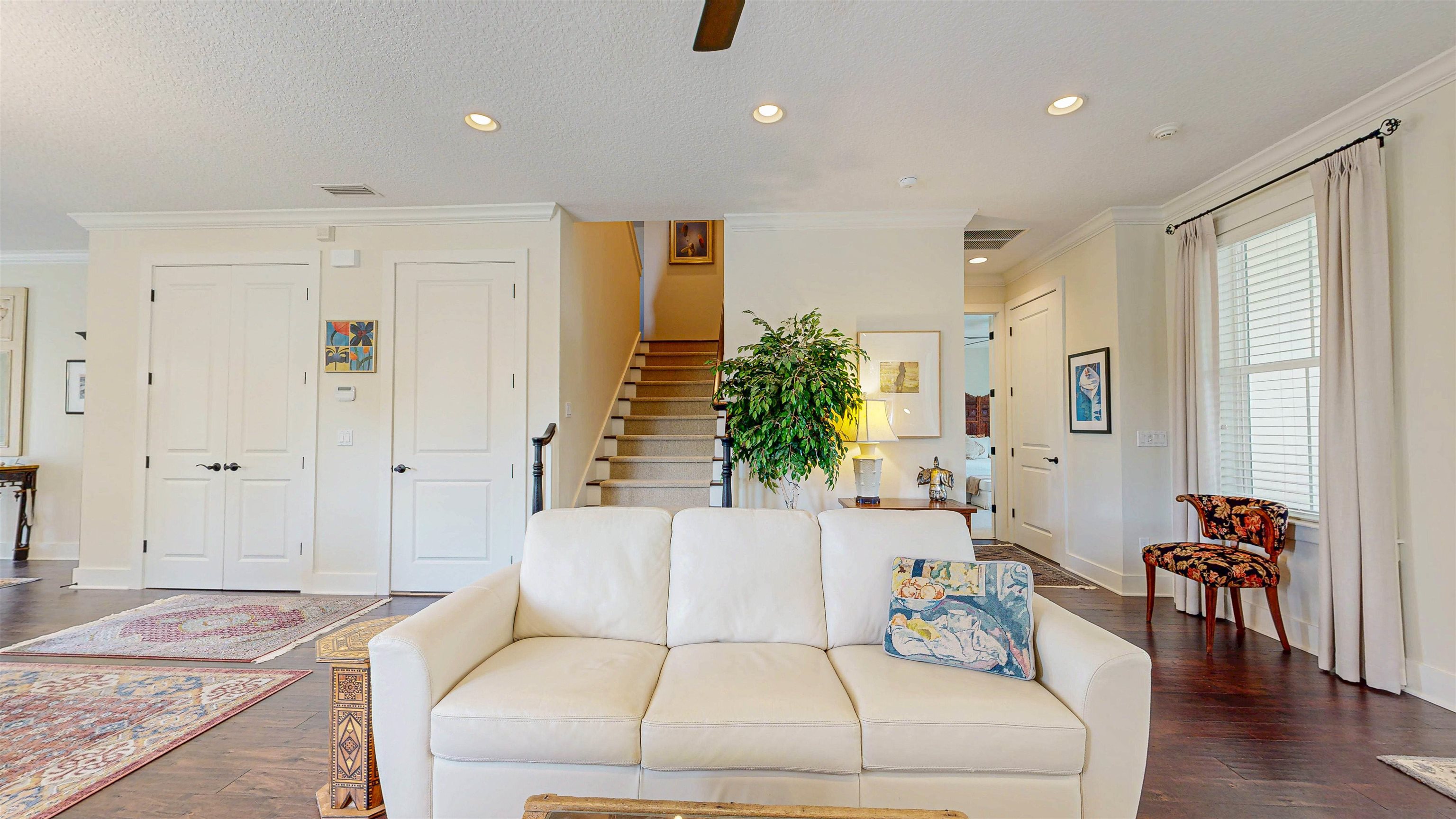 Image 14 of 39 For 200 12th St  