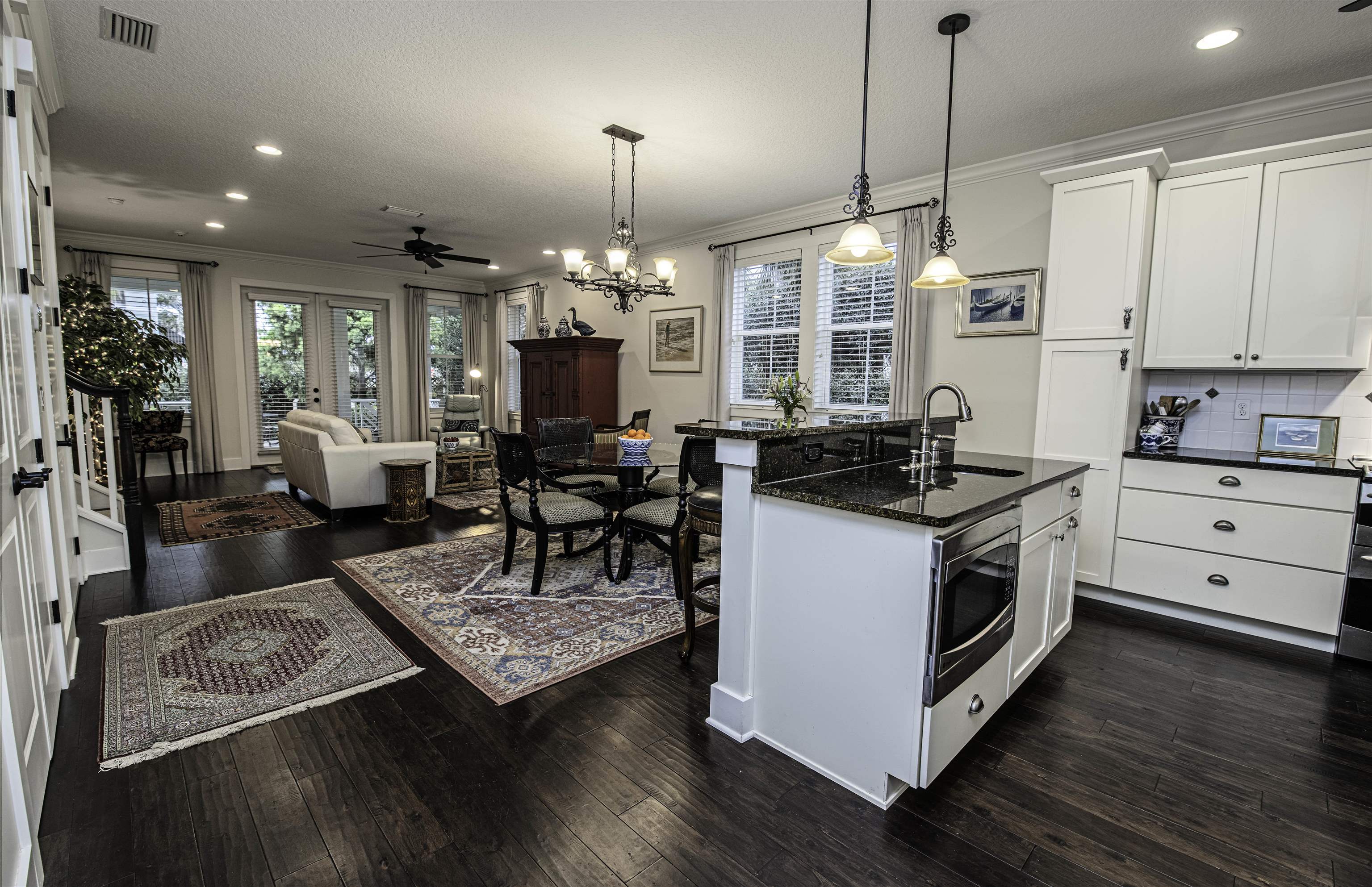 Image 7 of 39 For 200 12th St  