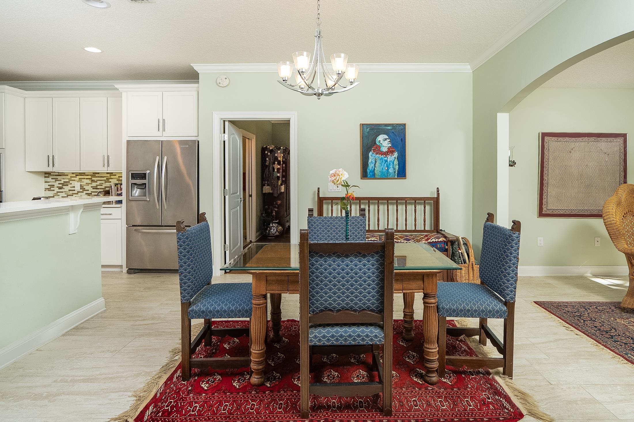 Image 16 of 99 For 264 Seloy Dr