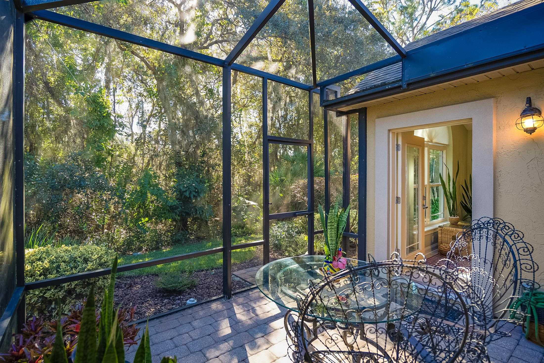 Image 20 of 99 For 264 Seloy Dr