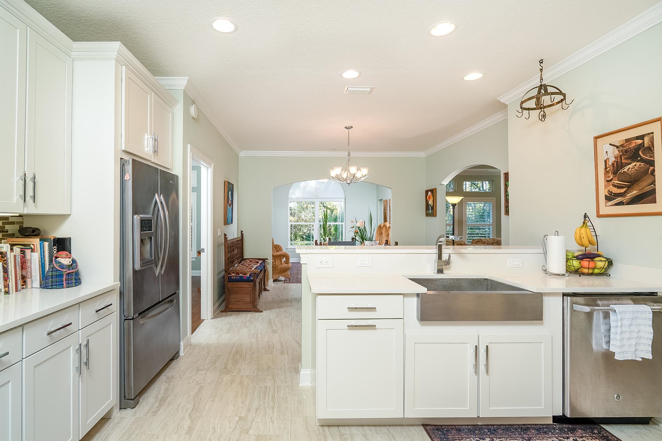 Image 24 of 99 For 264 Seloy Dr