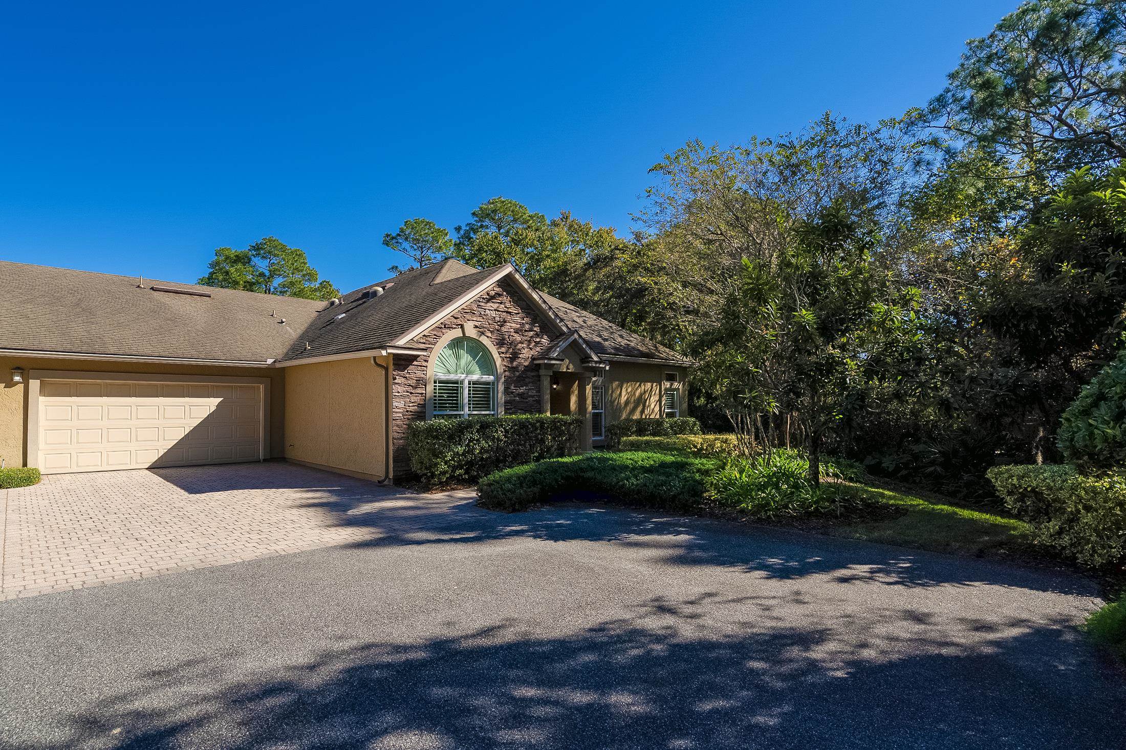 Image 49 of 99 For 264 Seloy Dr