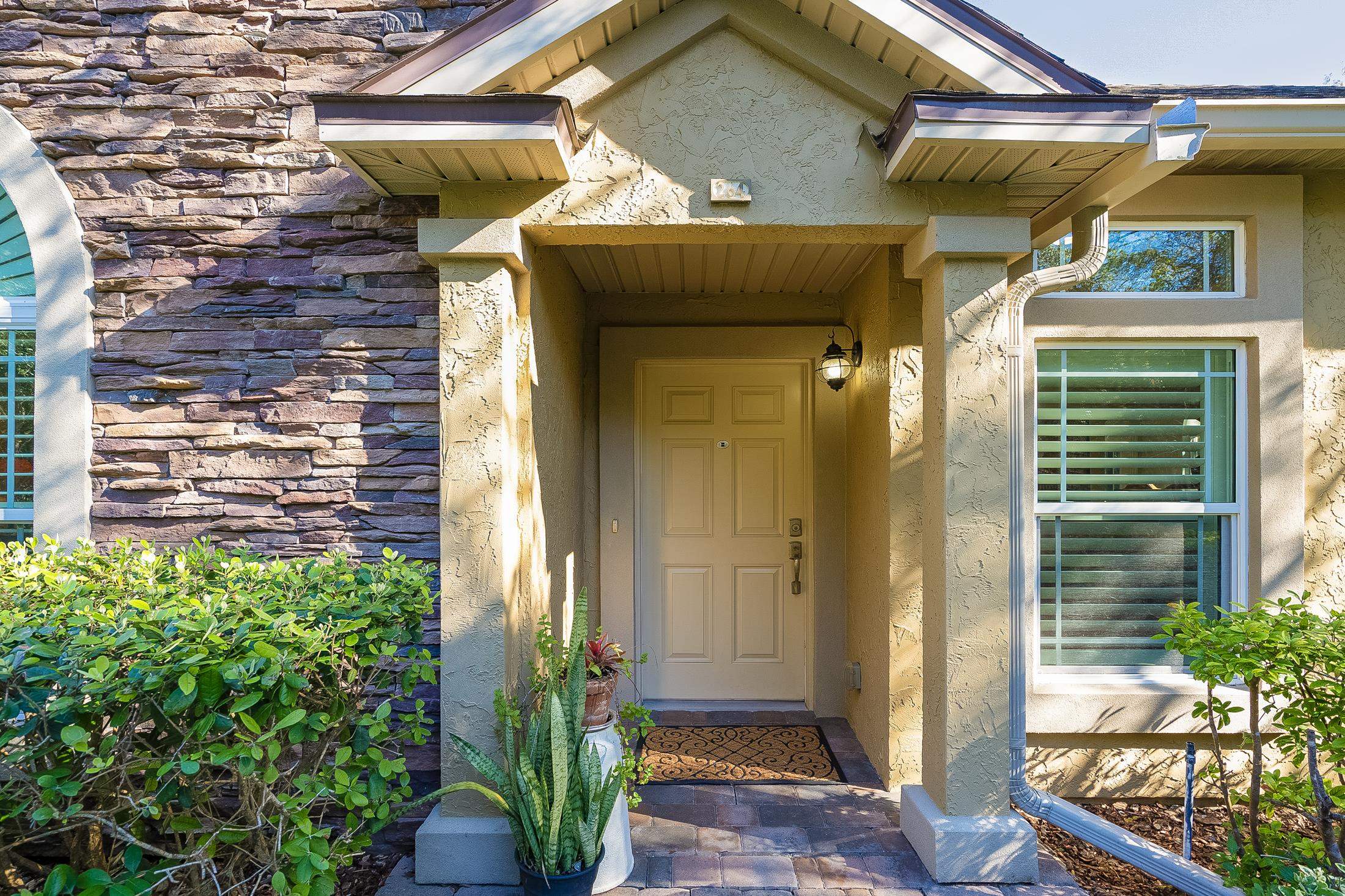 Image 7 of 99 For 264 Seloy Dr