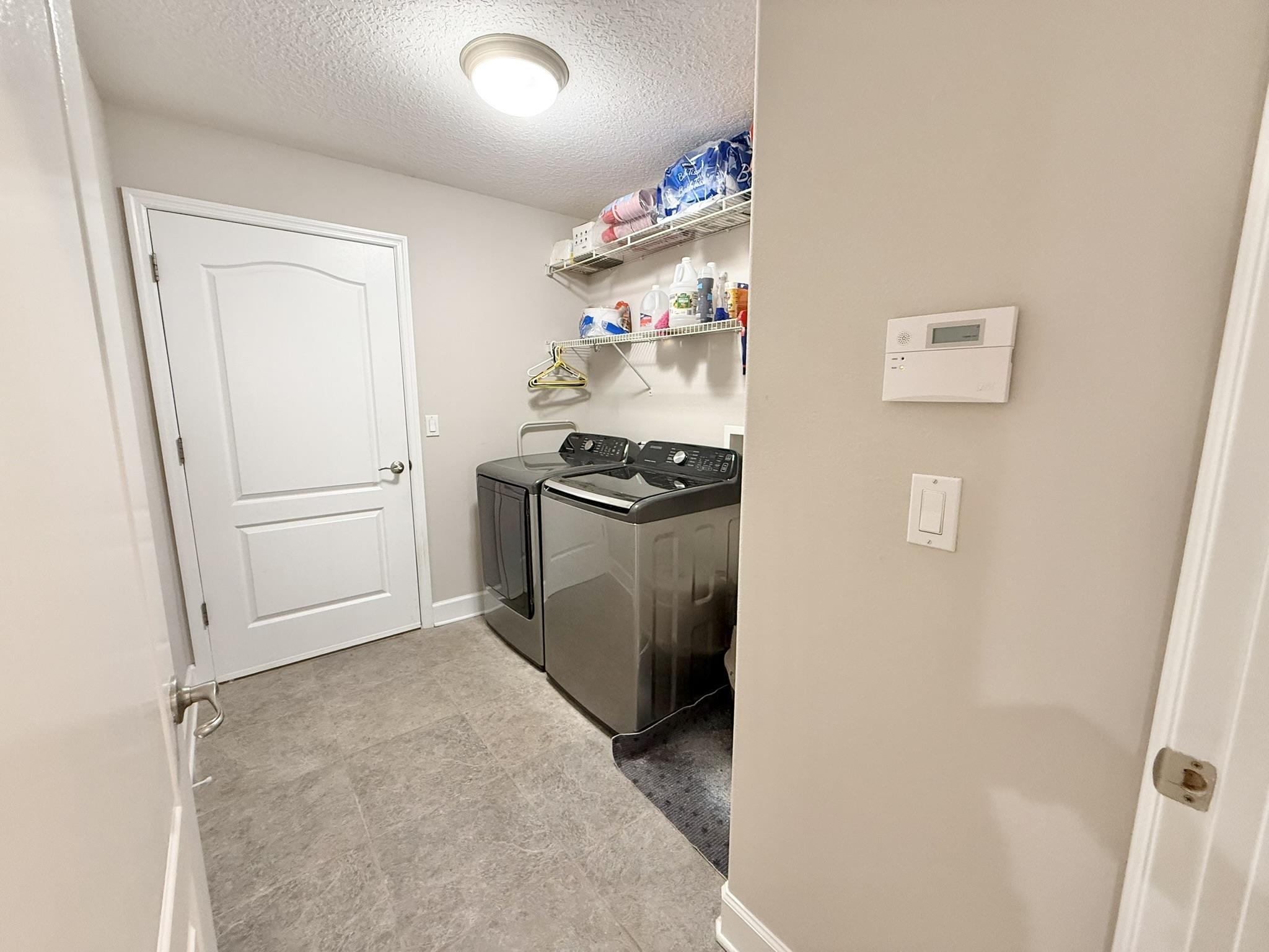 Image 15 of 61 For 209 Saranac Ln