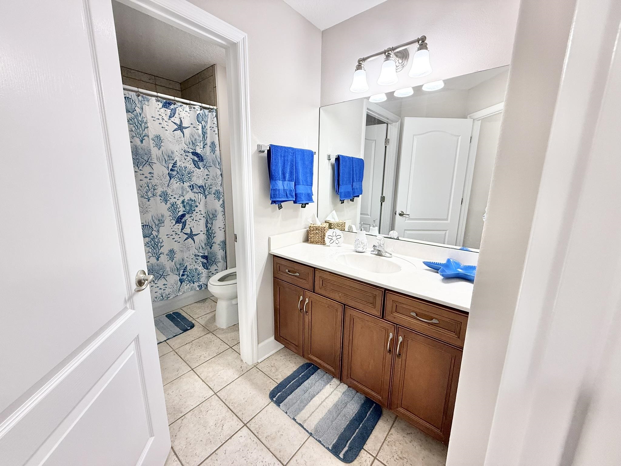 Image 22 of 61 For 209 Saranac Ln