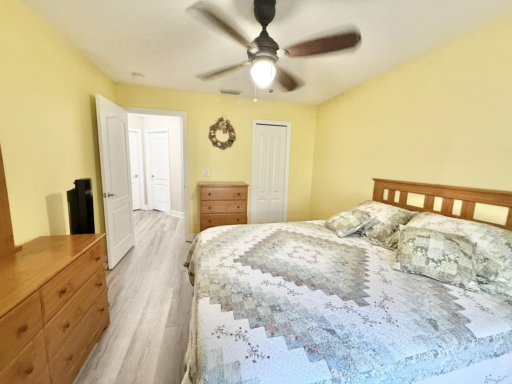 Image 26 of 61 For 209 Saranac Ln