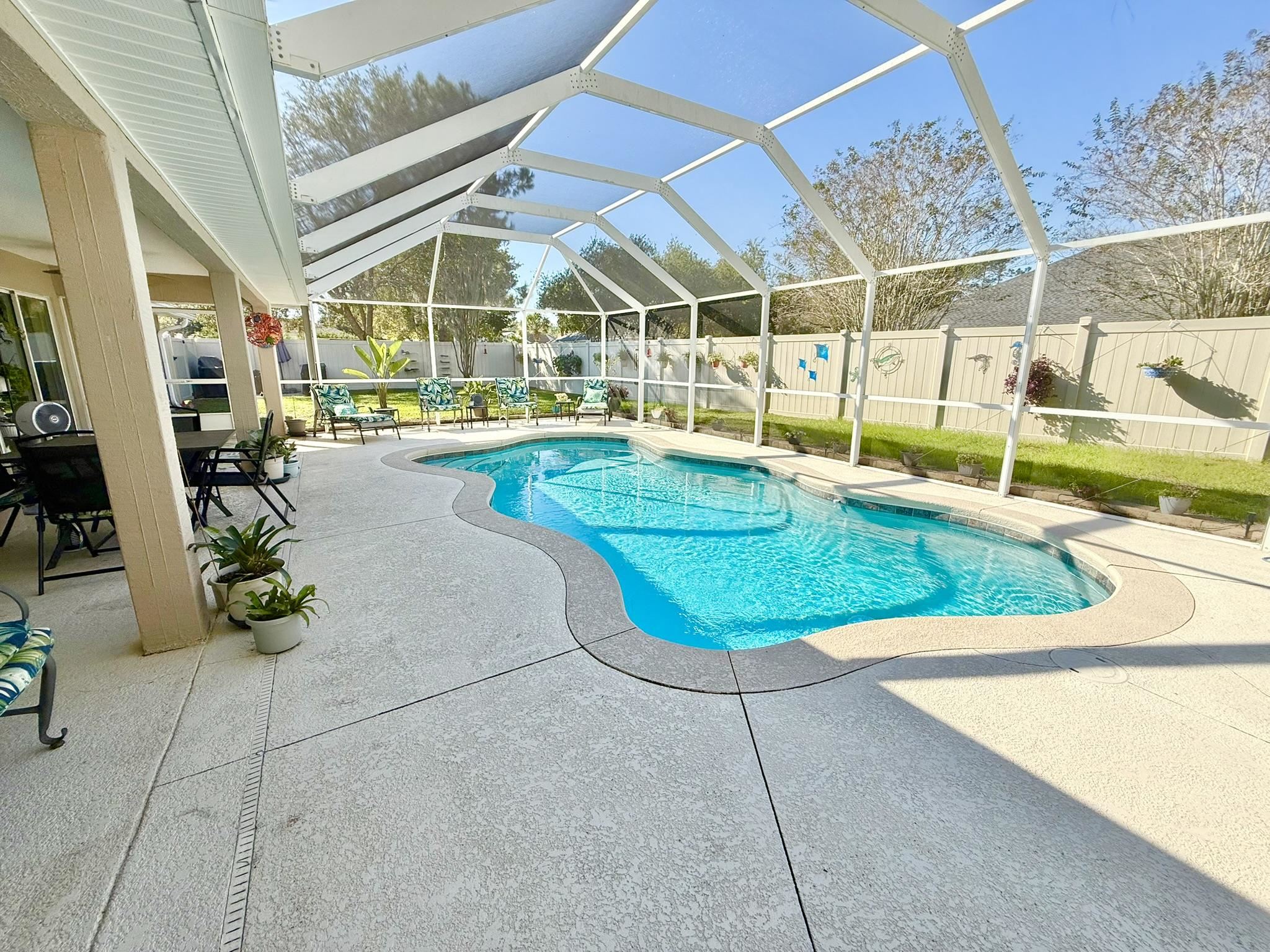 Image 37 of 61 For 209 Saranac Ln