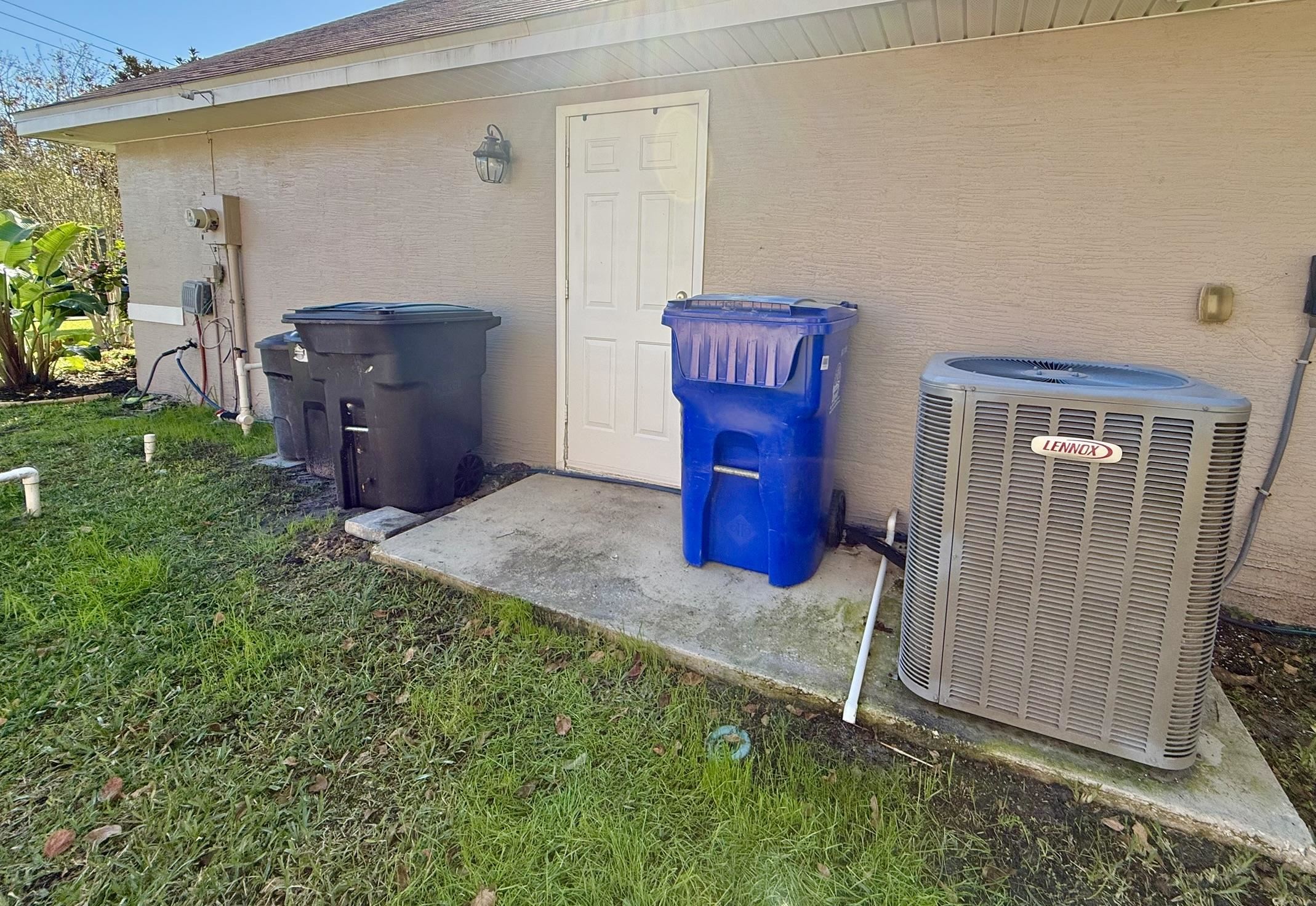 Image 48 of 61 For 209 Saranac Ln