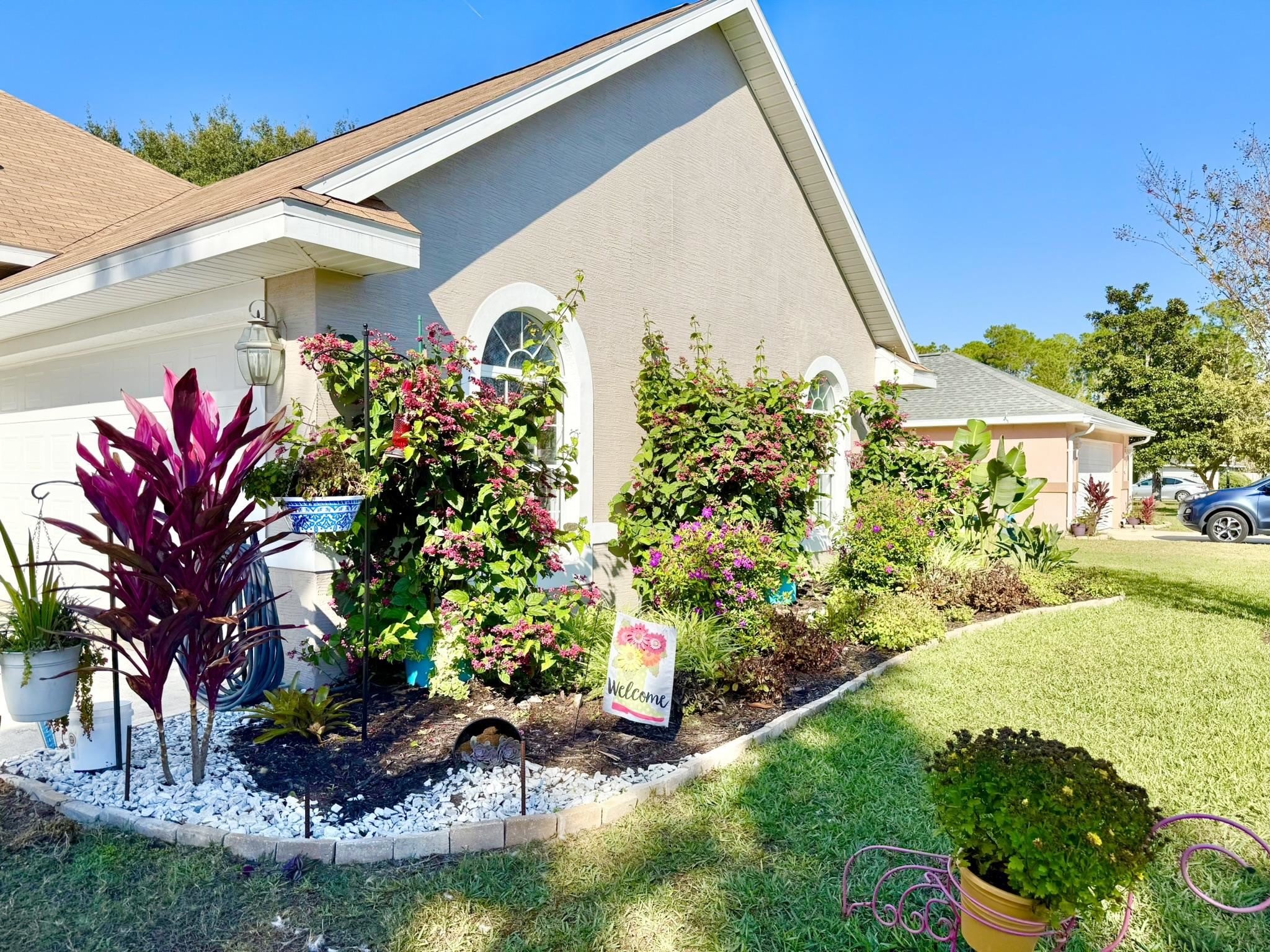 Image 7 of 61 For 209 Saranac Ln