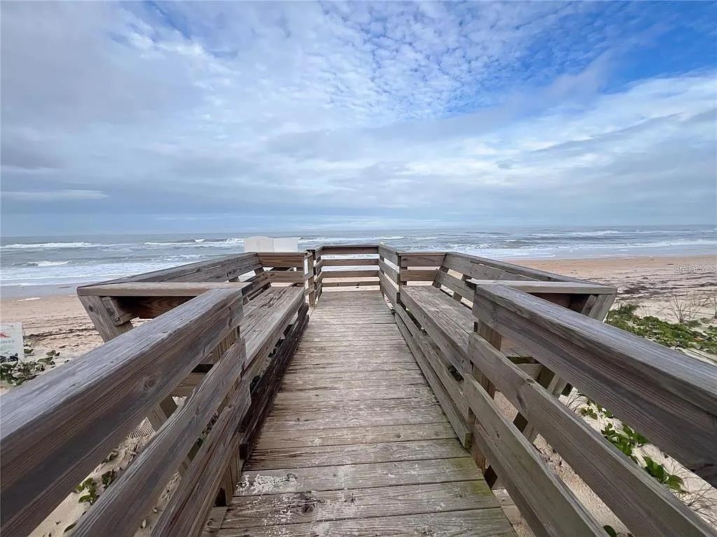 Image 2 of 20 For 5 Rollins Dunes Dr