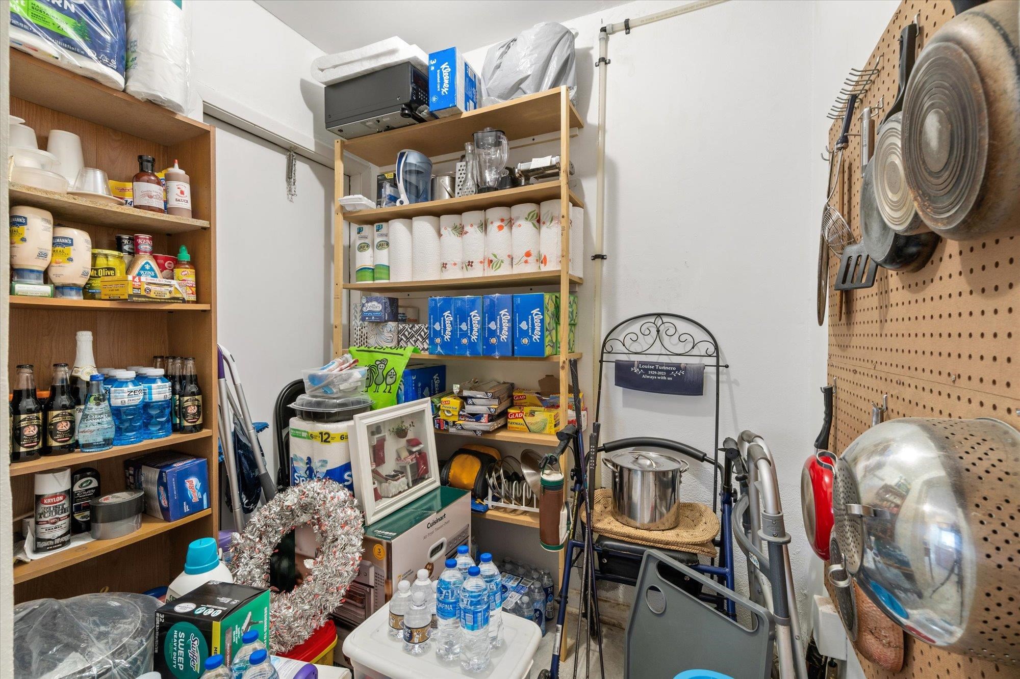 Image 13 of 35 For 600 Domenico Cir  G7