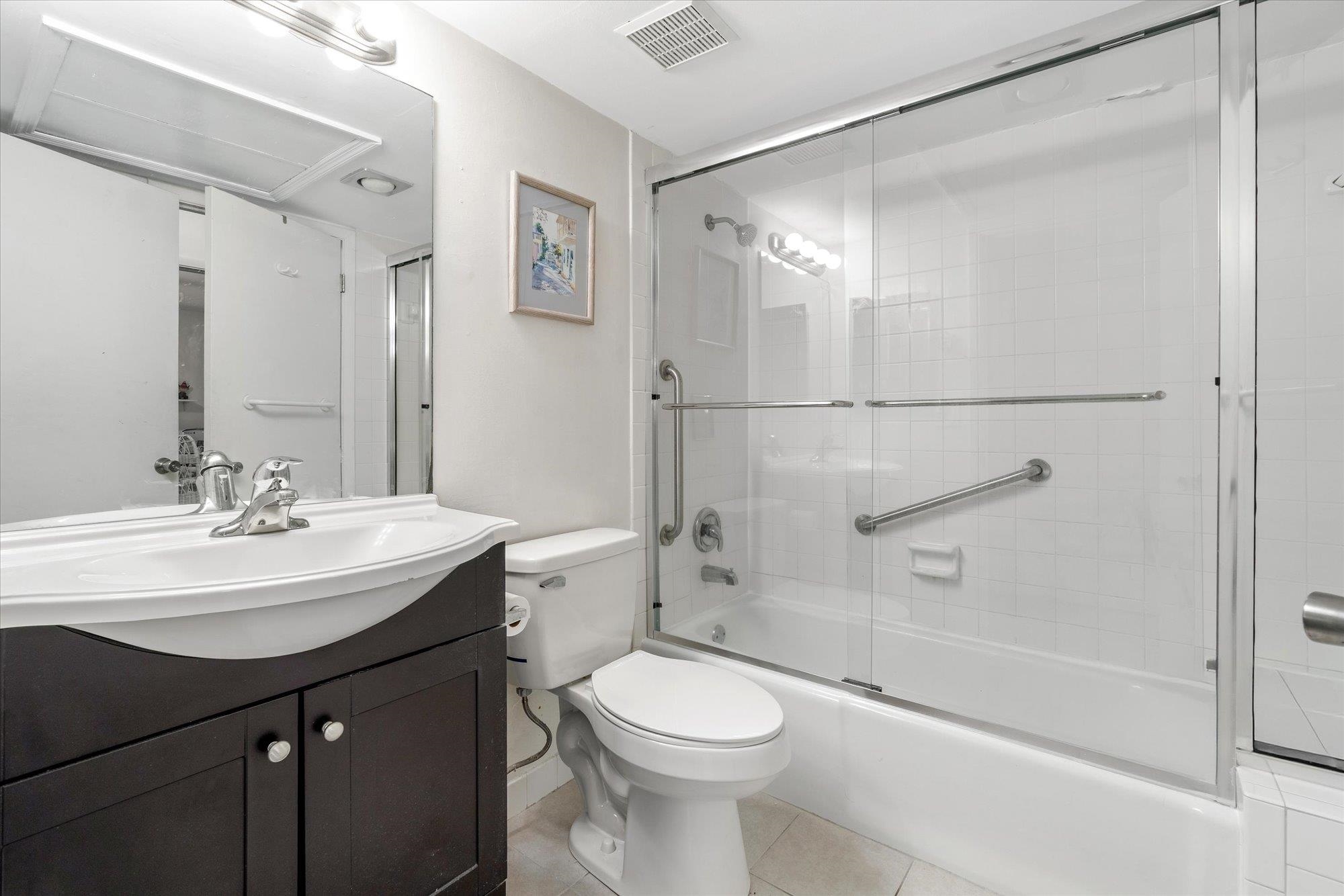 Image 18 of 35 For 600 Domenico Cir  G7