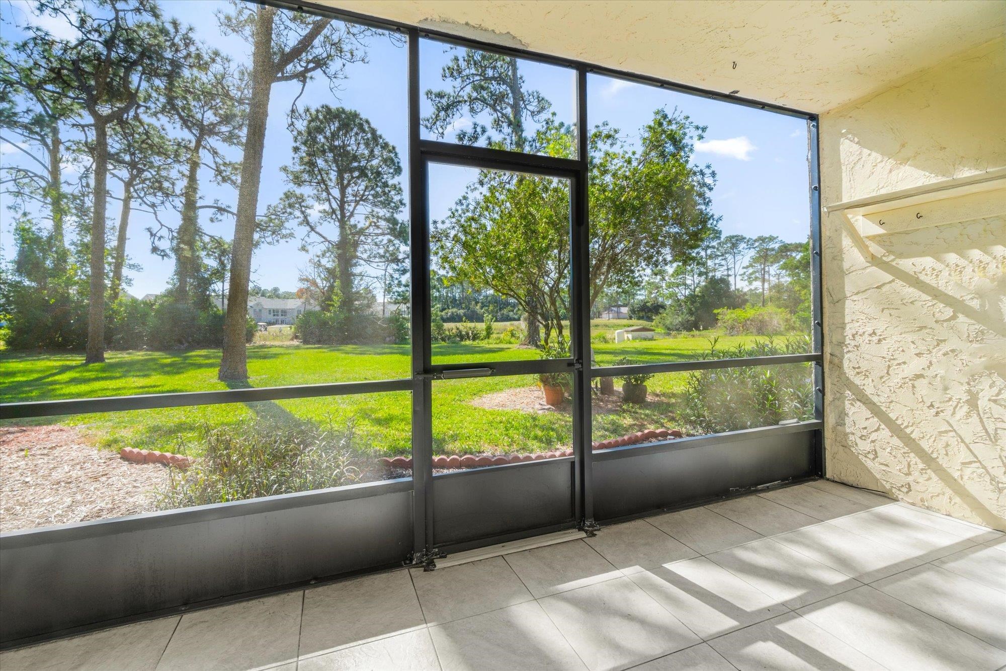 Image 23 of 35 For 600 Domenico Cir  G7