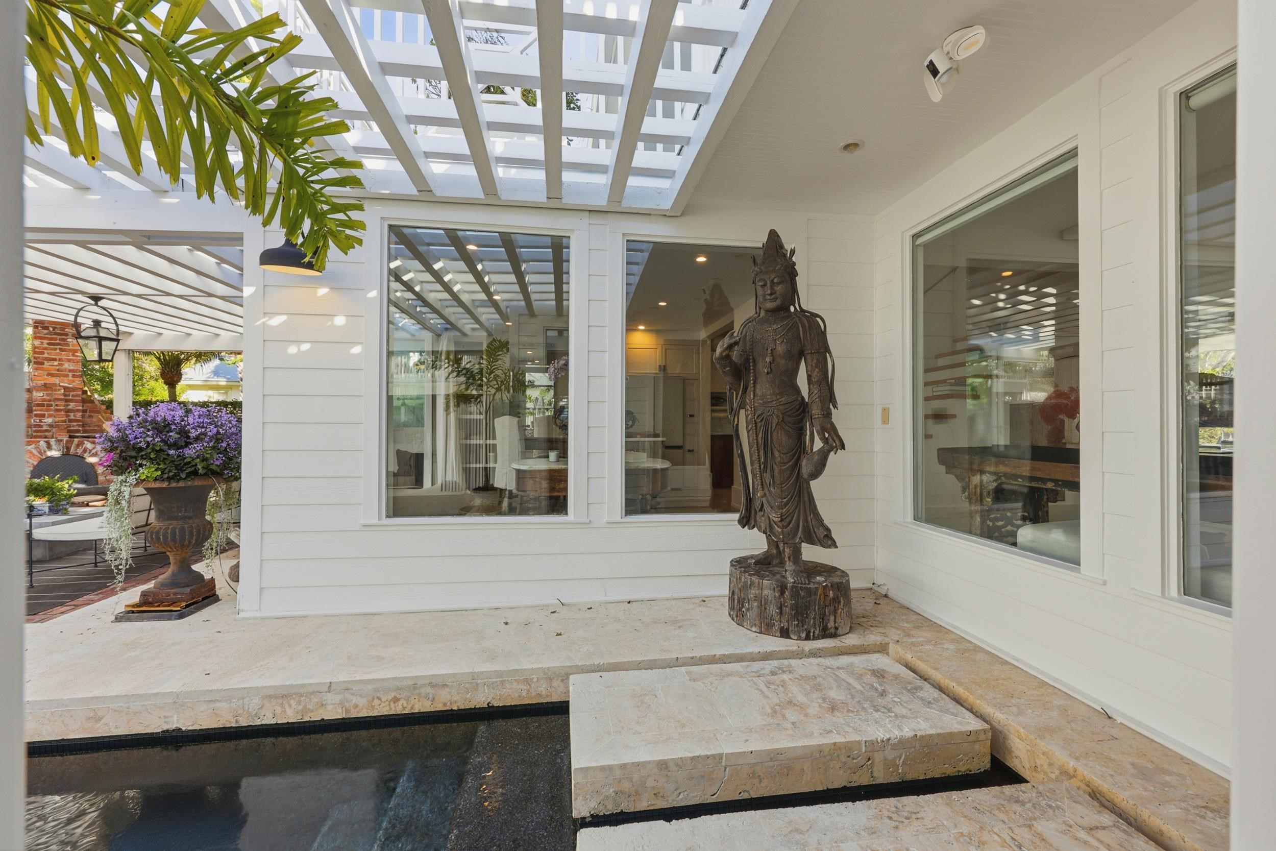 Image 16 of 100 For 153 Washington St