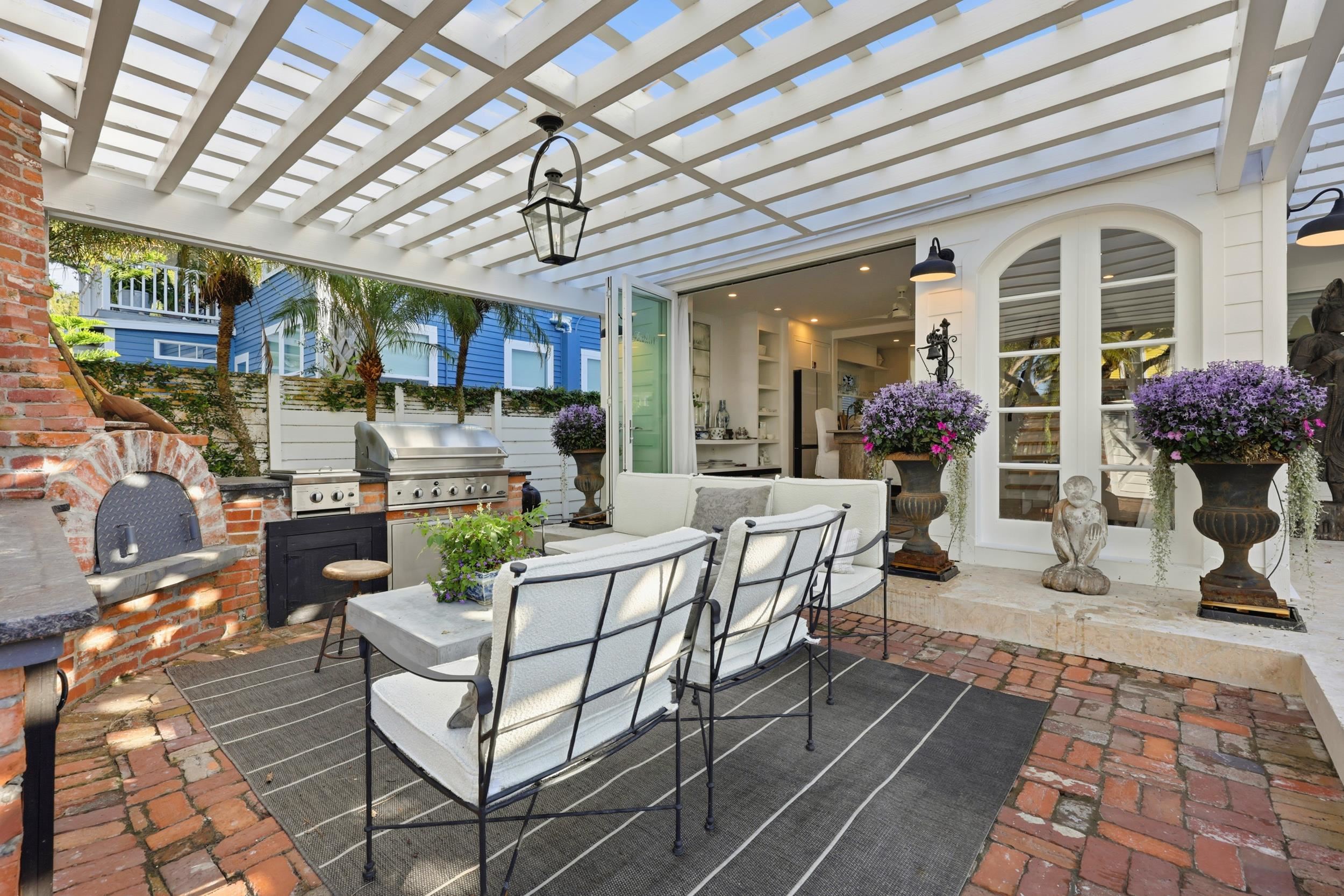 Image 19 of 100 For 153 Washington St