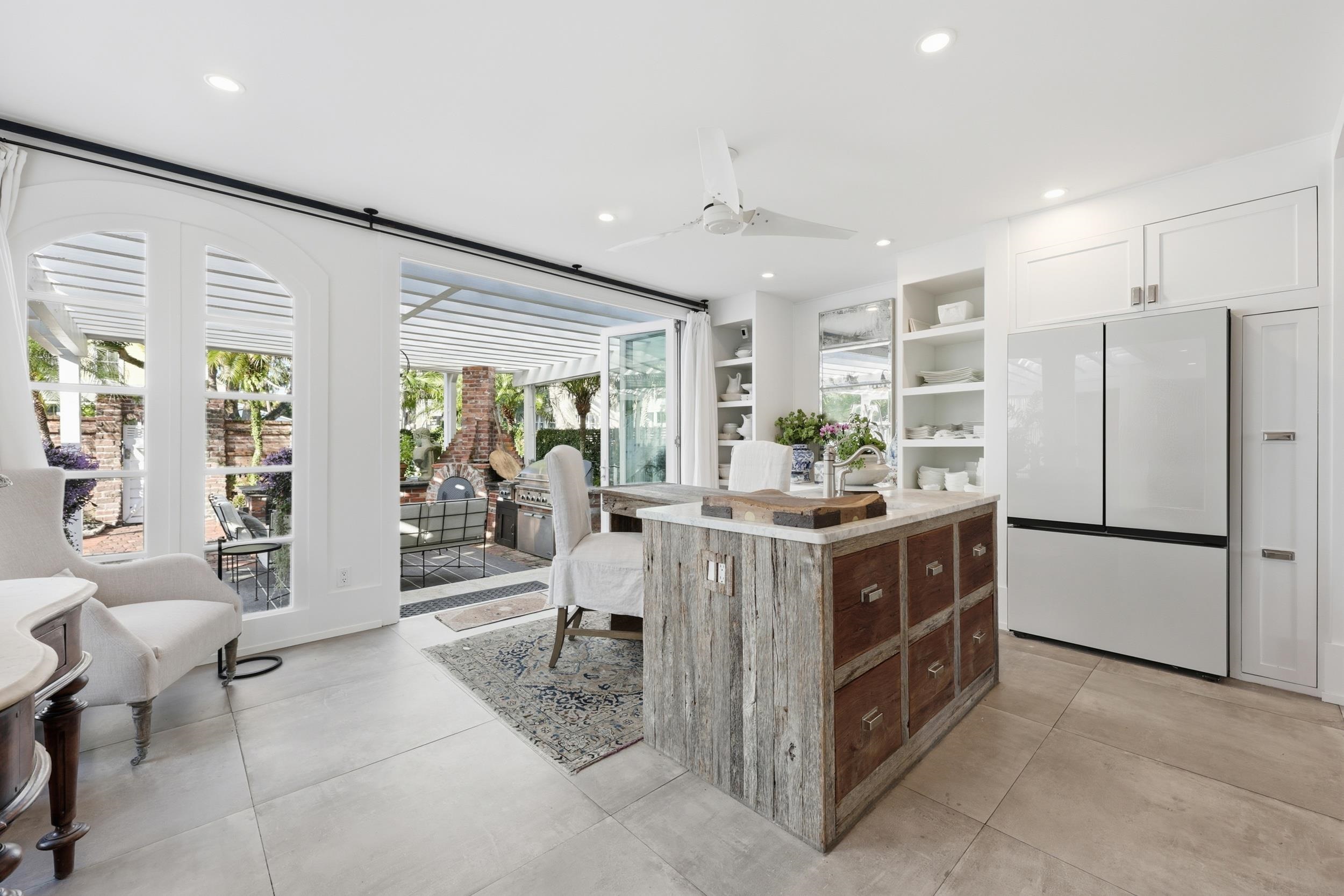 Image 24 of 100 For 153 Washington St