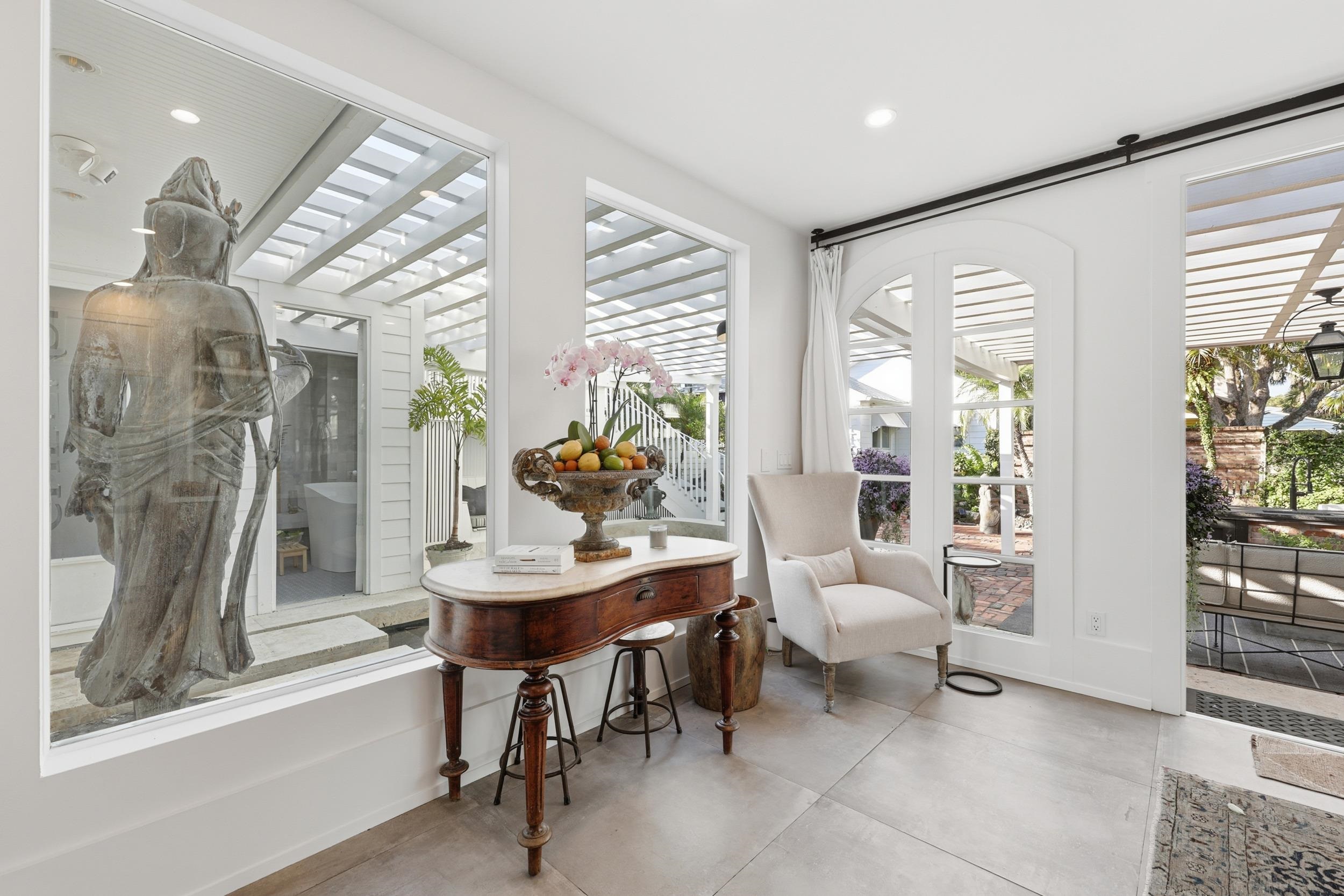 Image 25 of 100 For 153 Washington St