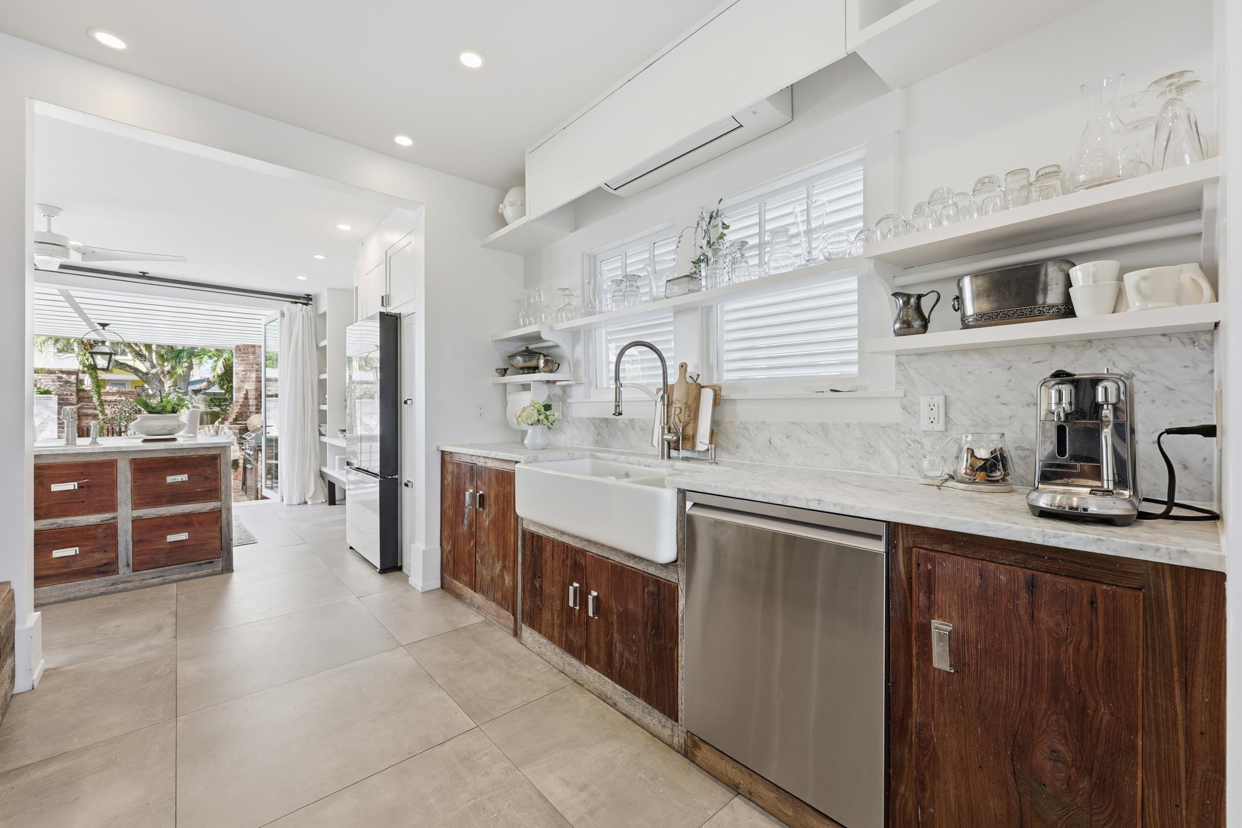 Image 28 of 100 For 153 Washington St