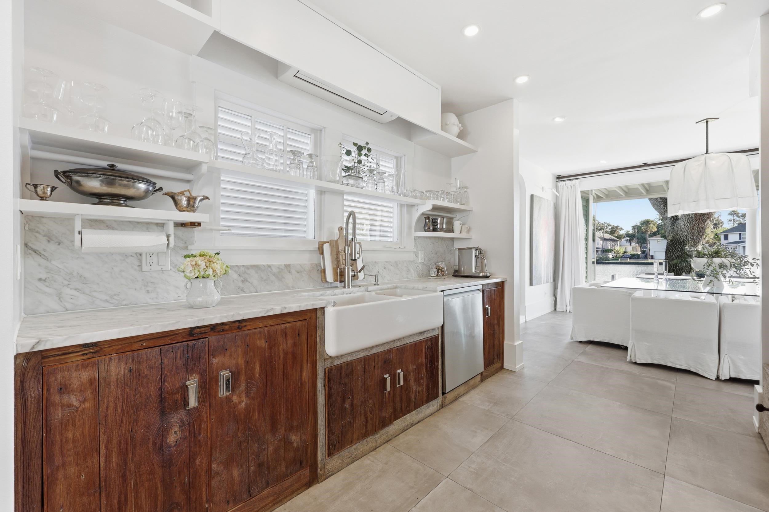 Image 29 of 100 For 153 Washington St