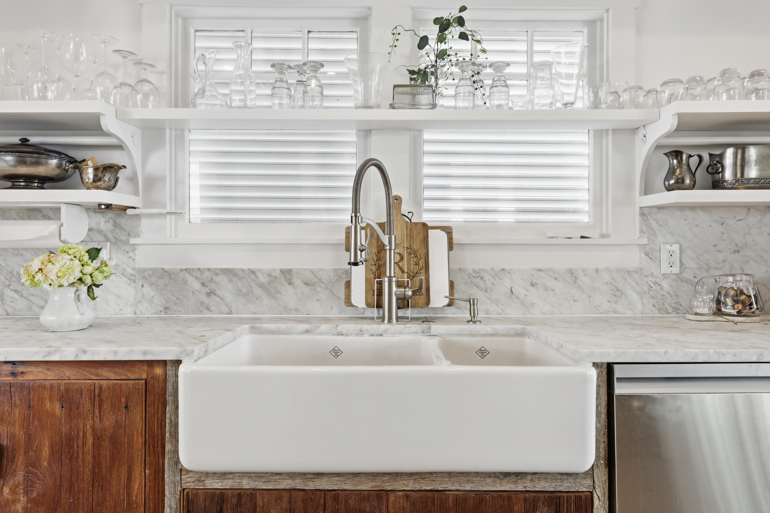 Image 32 of 100 For 153 Washington St