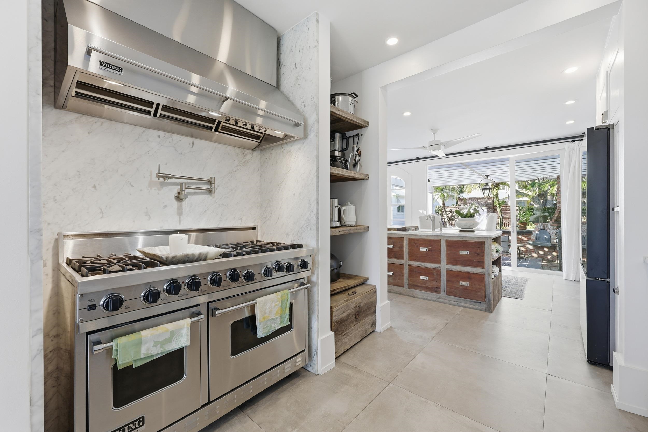 Image 33 of 100 For 153 Washington St