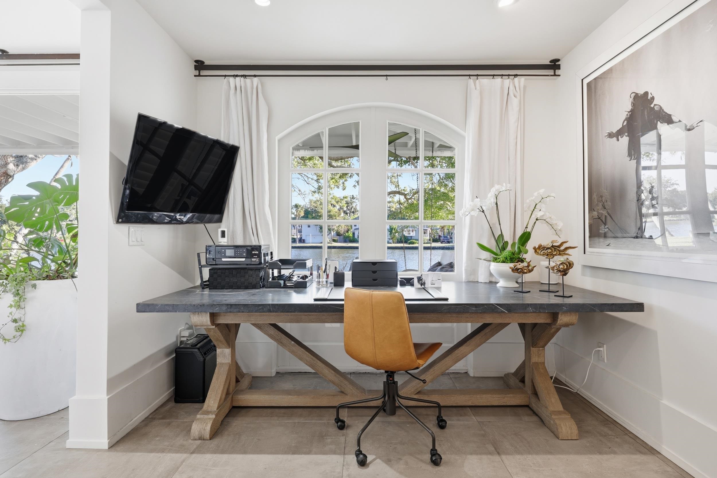 Image 46 of 100 For 153 Washington St