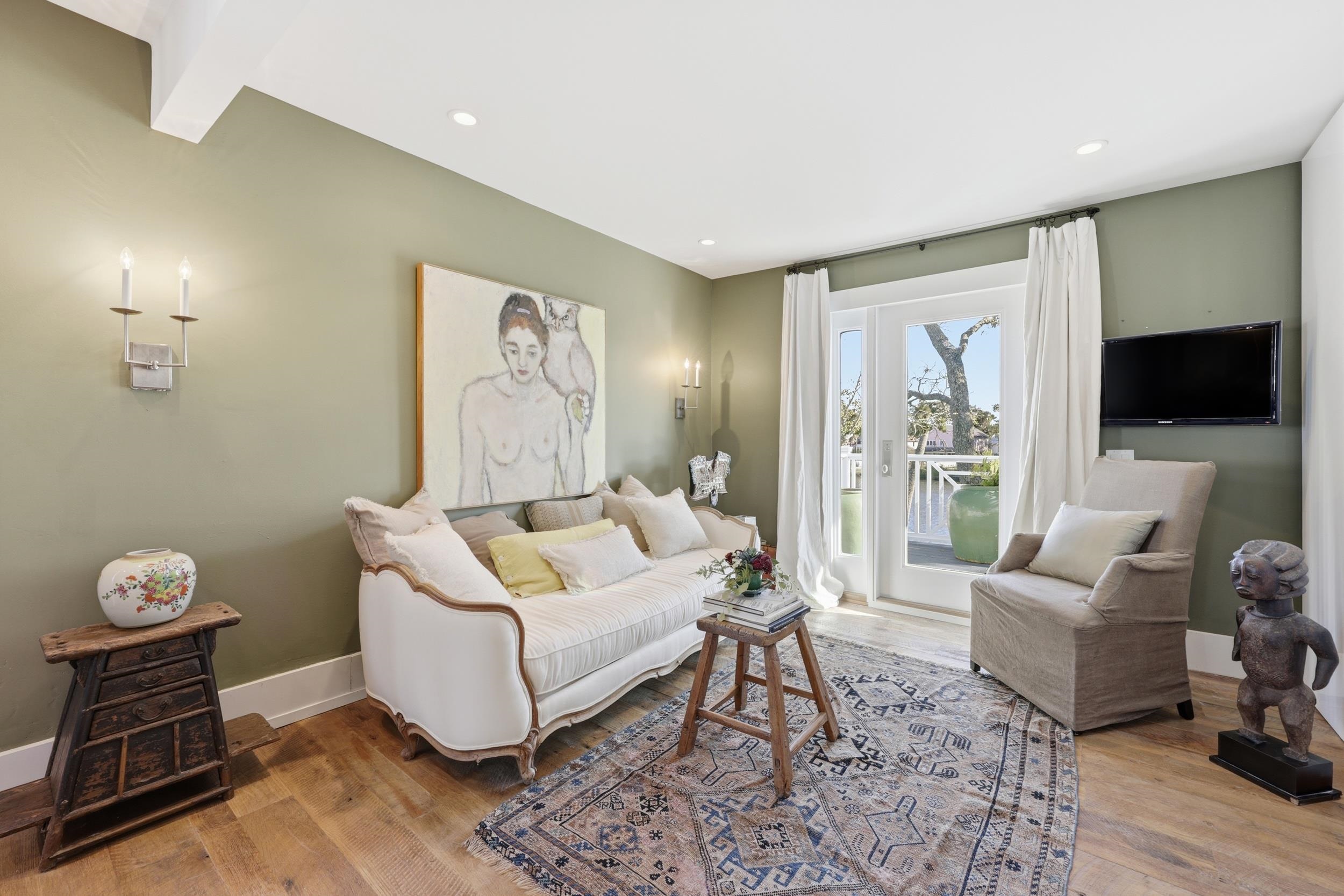 Image 61 of 100 For 153 Washington St