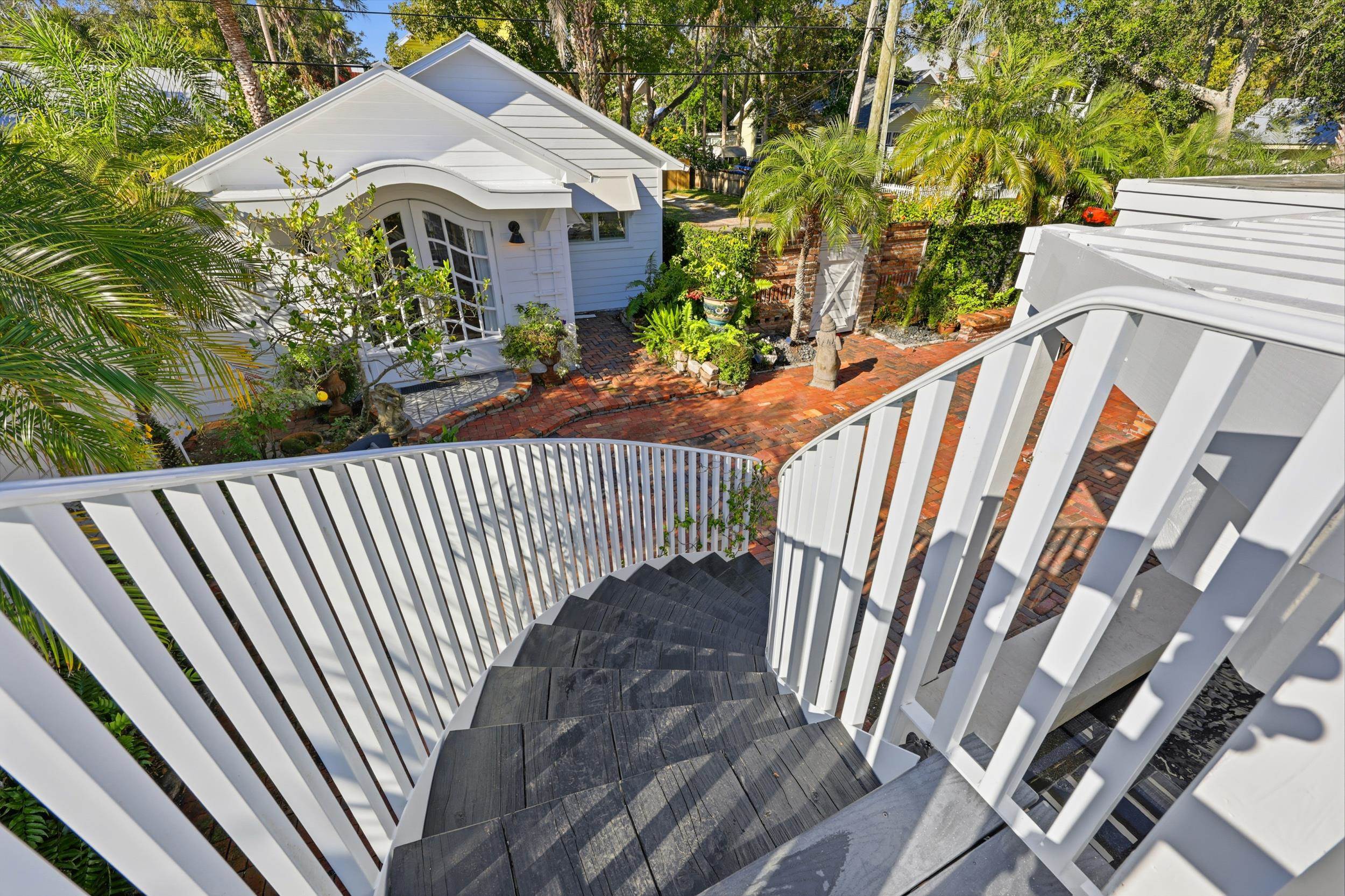 Image 71 of 100 For 153 Washington St