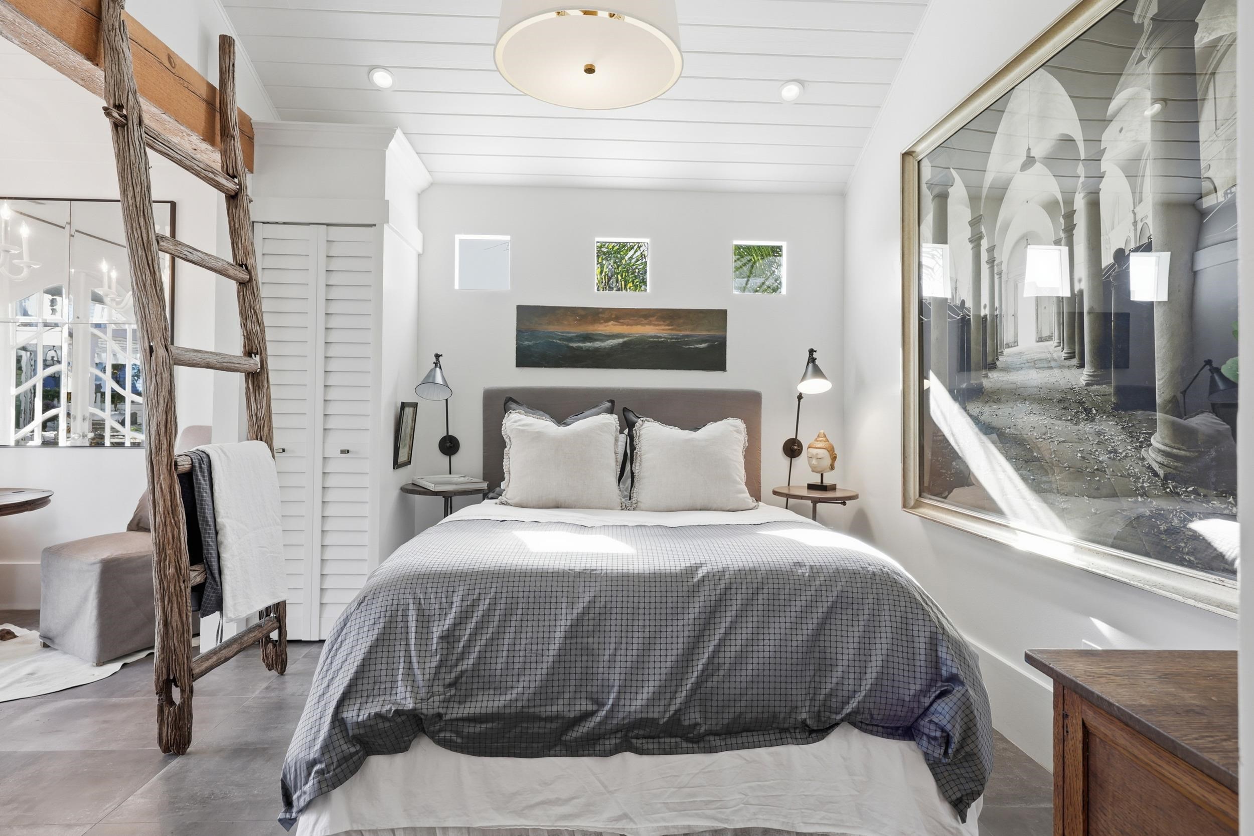 Image 94 of 100 For 153 Washington St