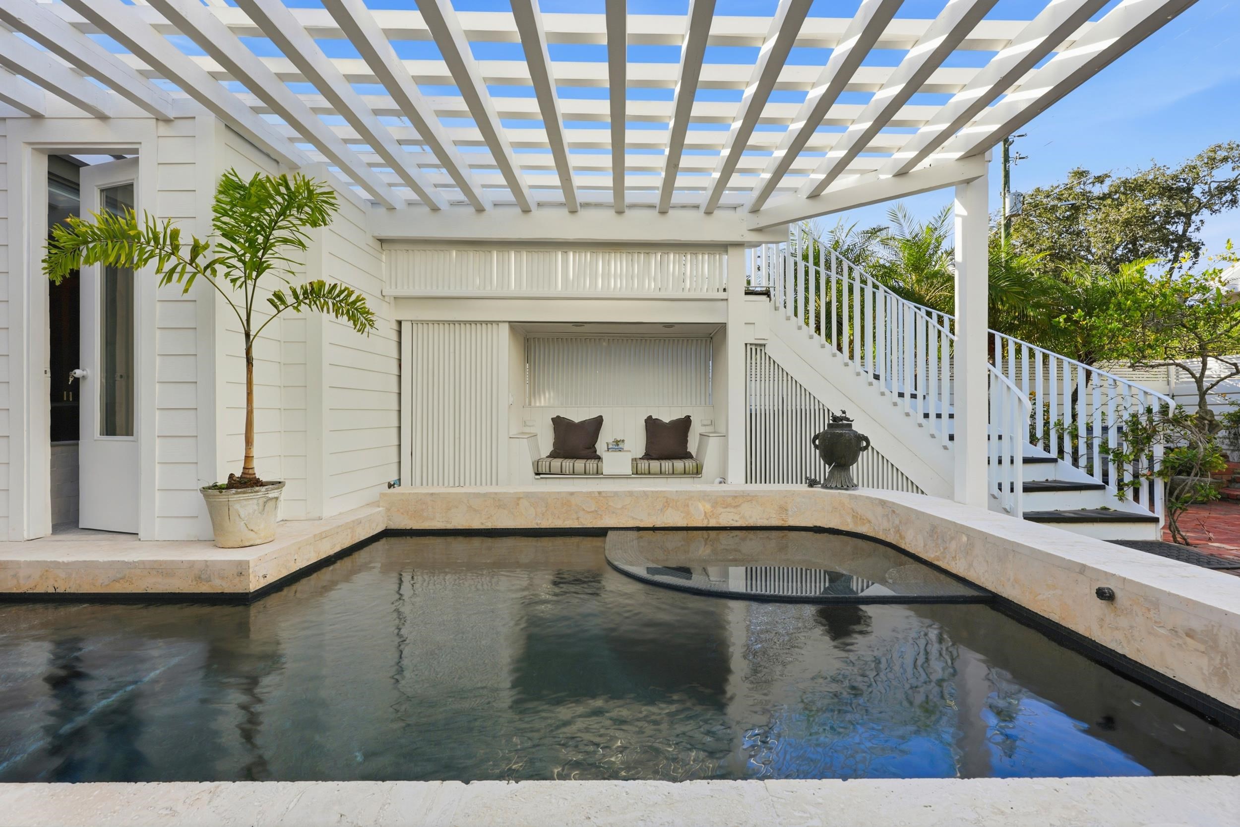 Image 98 of 100 For 153 Washington St