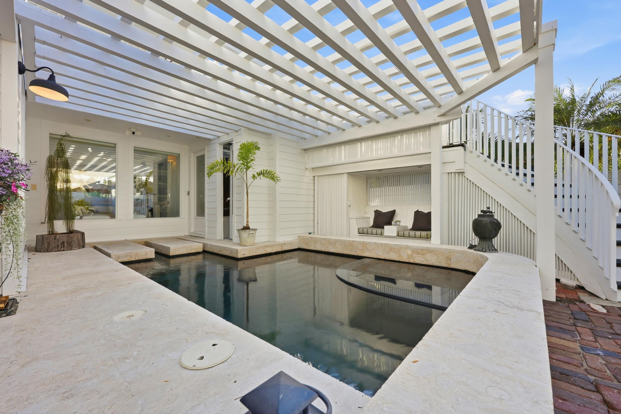 Image 99 of 100 For 153 Washington St