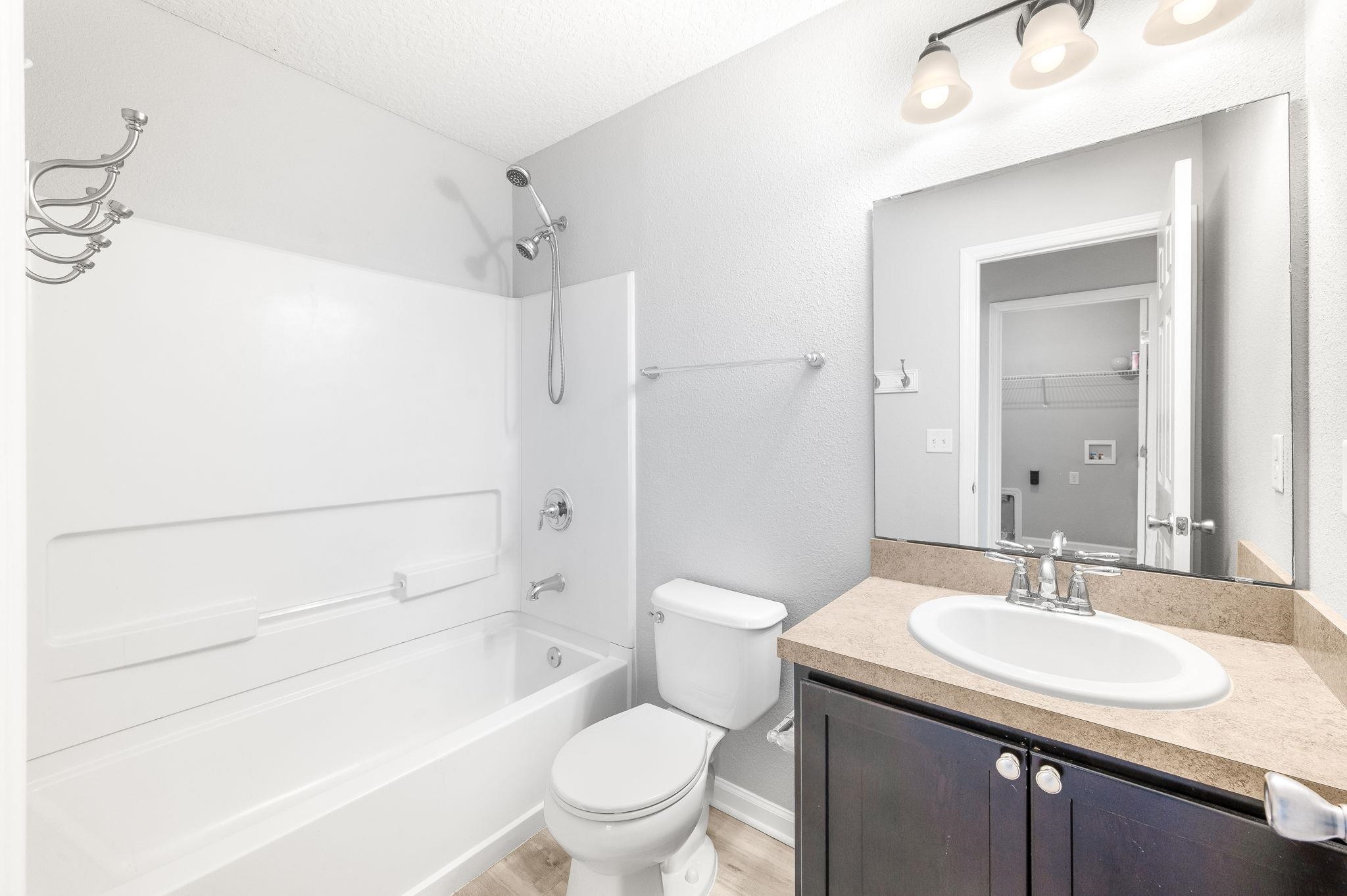 Image 22 of 35 For 113 Islander Dr