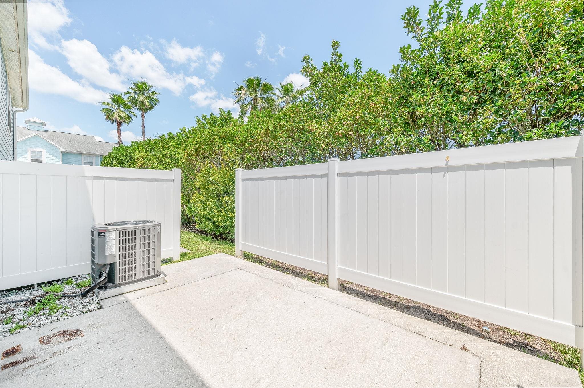 Image 29 of 35 For 113 Islander Dr